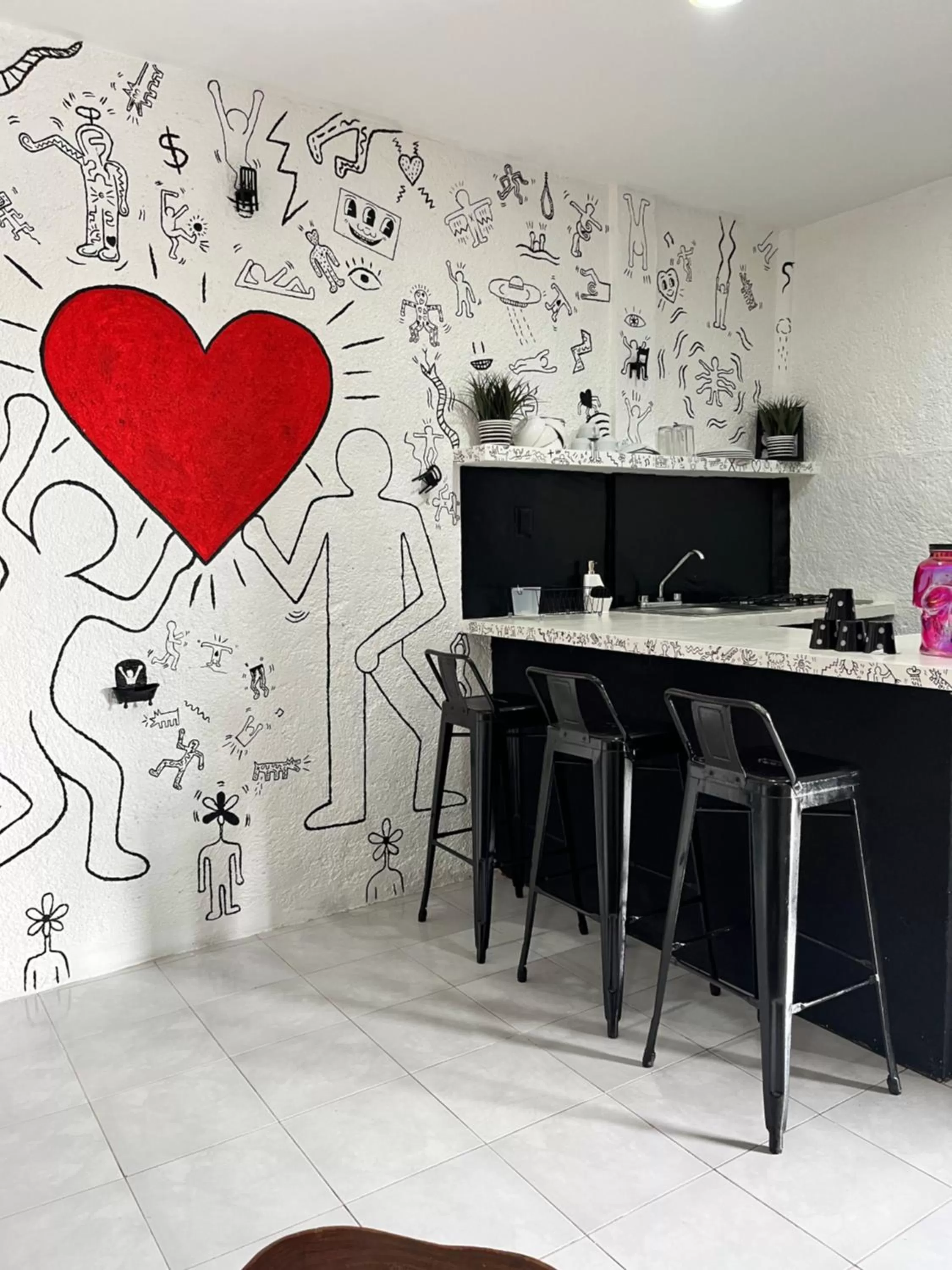 Kitchen or kitchenette in Aruma Art House Hotel Boutique