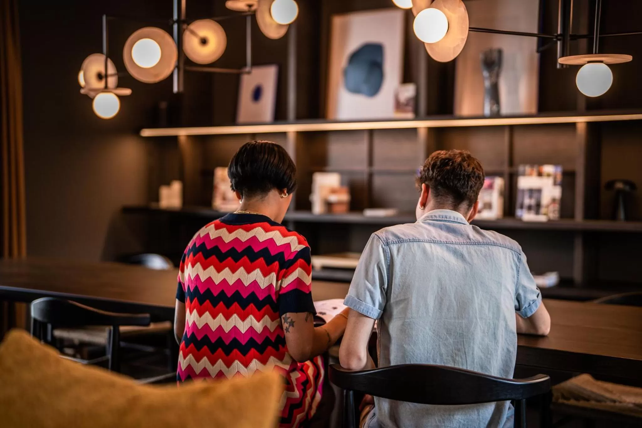 Seating area in City Pop 2Night Basel - Self check-in