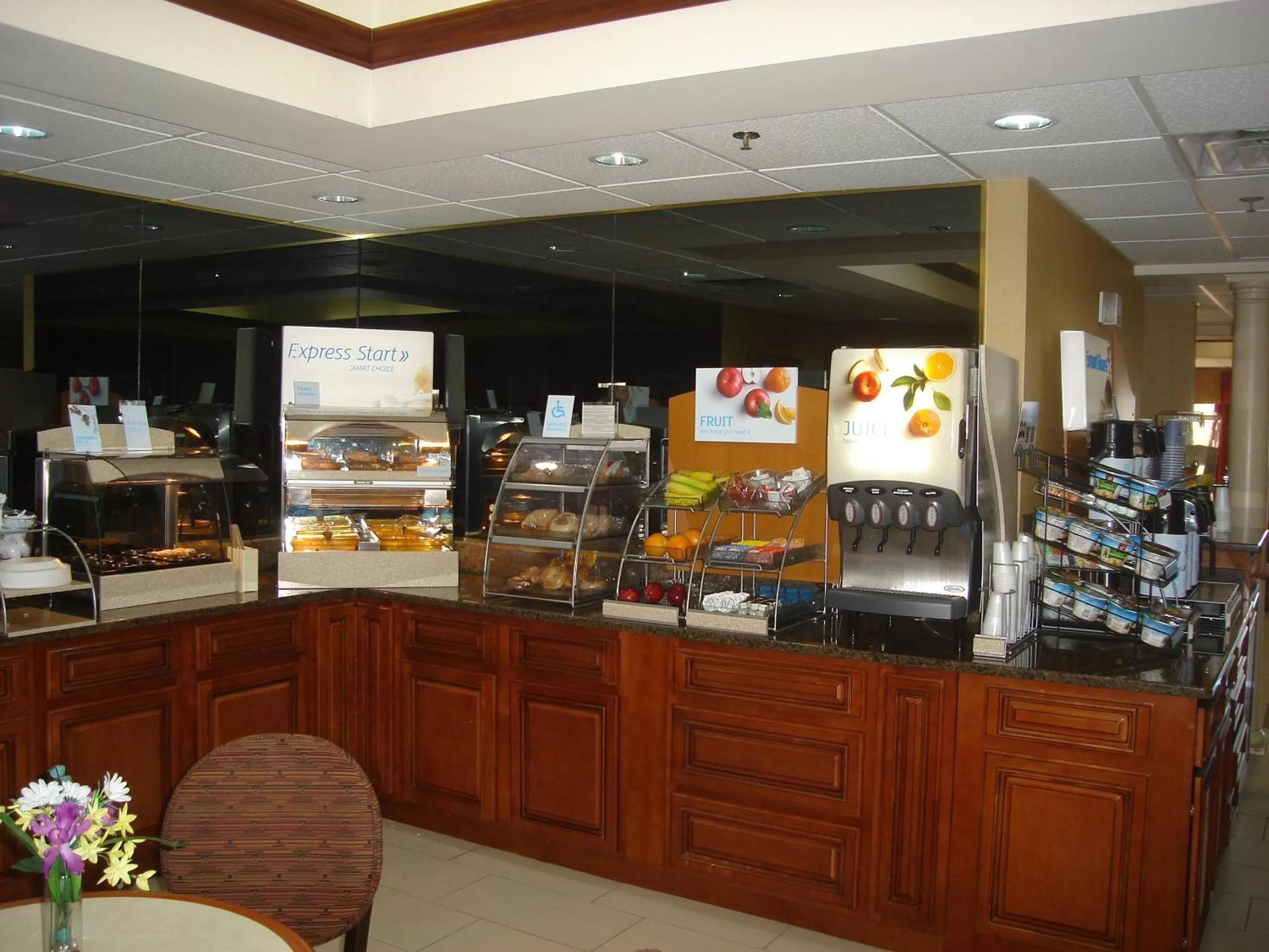 Breakfast in Holiday Inn Express Louisville Northeast by IHG