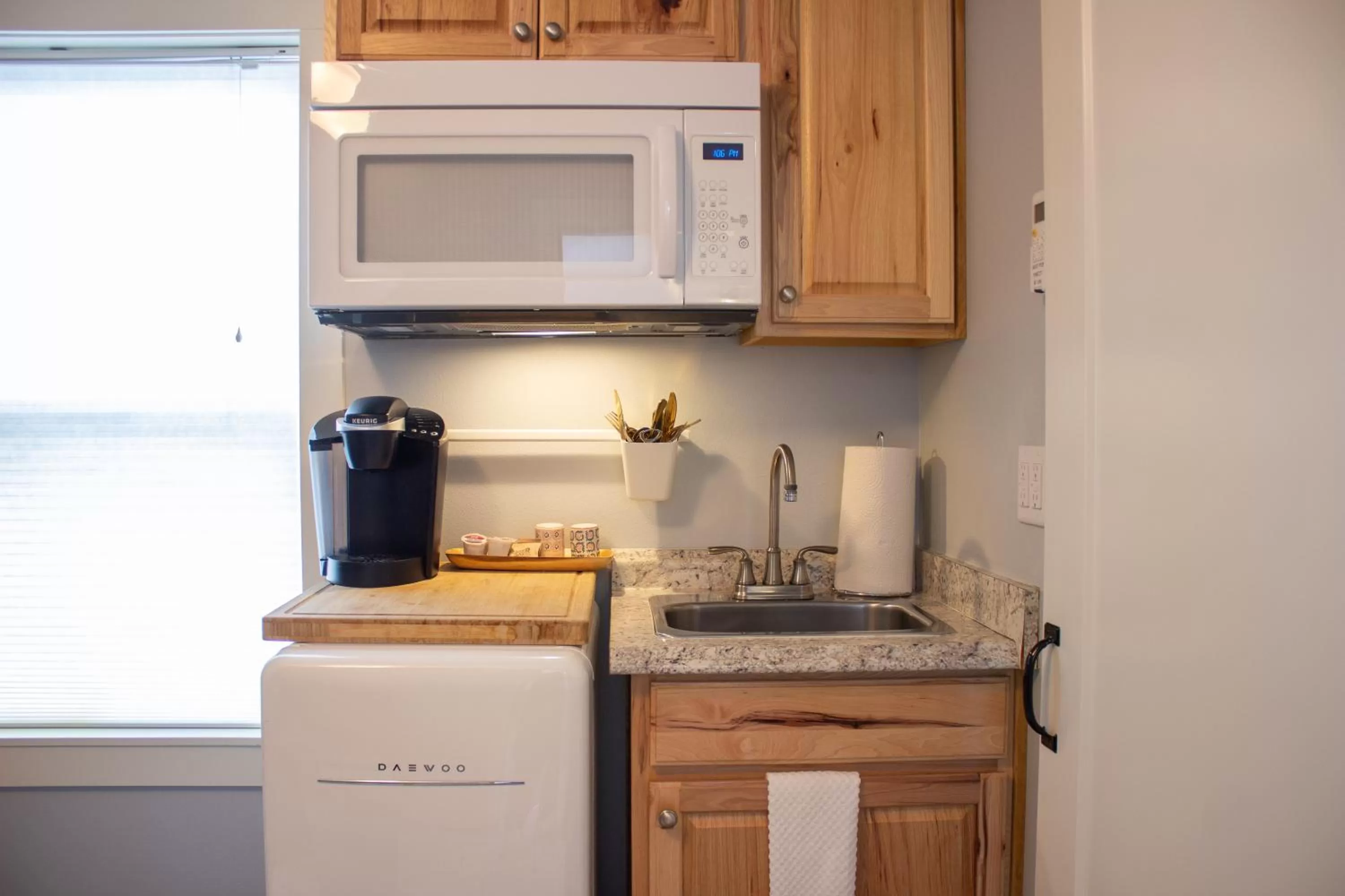 Kitchen or kitchenette, Kitchen/Kitchenette in Douglas On Third