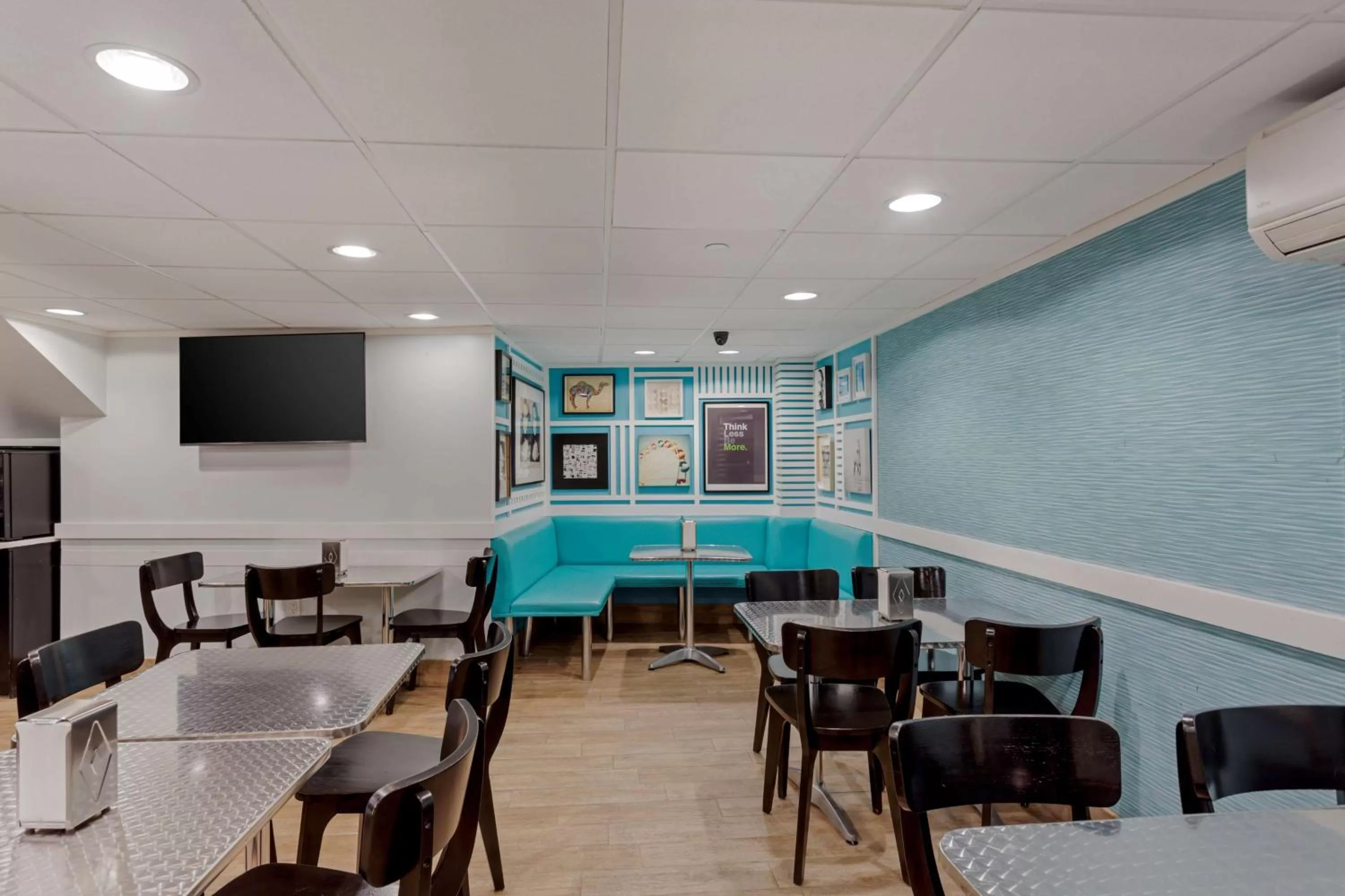 Breakfast in Best Western Plus Brooklyn Bay Hotel