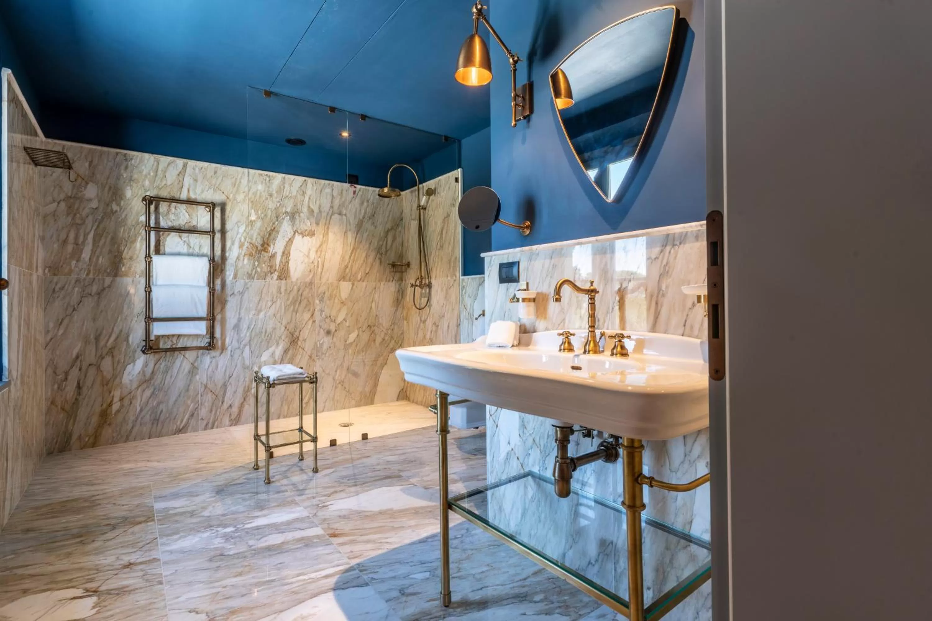 Shower in Villa Petriolo - Small Luxury Hotels of the World