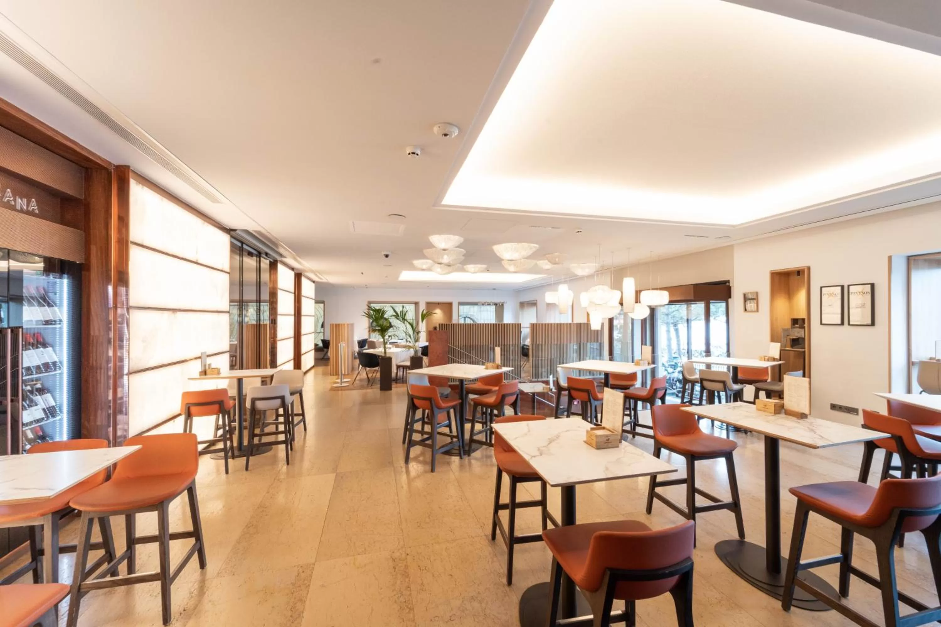 Restaurant/places to eat in Lasala Plaza Hotel - Adults Only