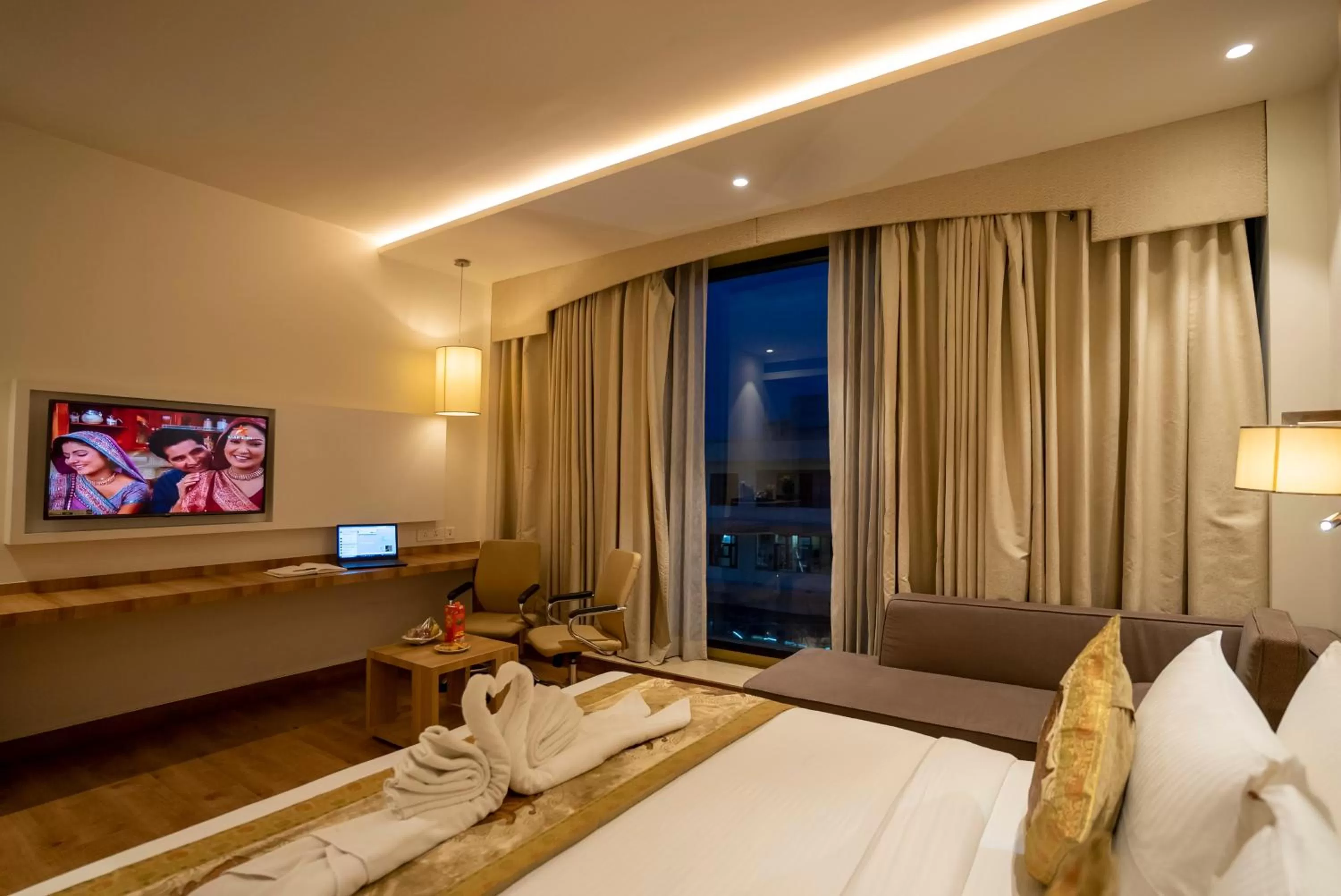 Bedroom, Bed in Celebrant Hotel