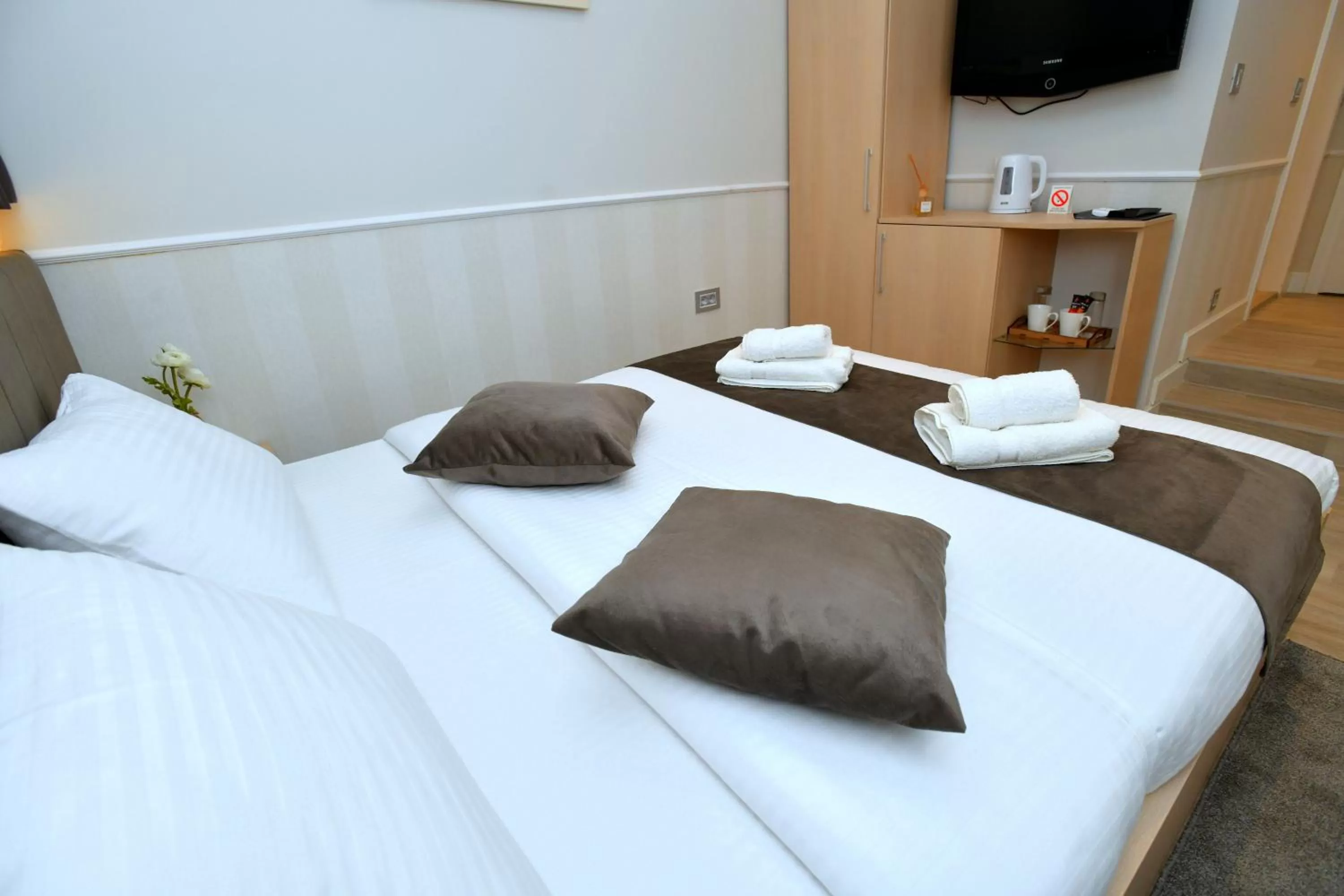 Standard King Room in PRESIDENT