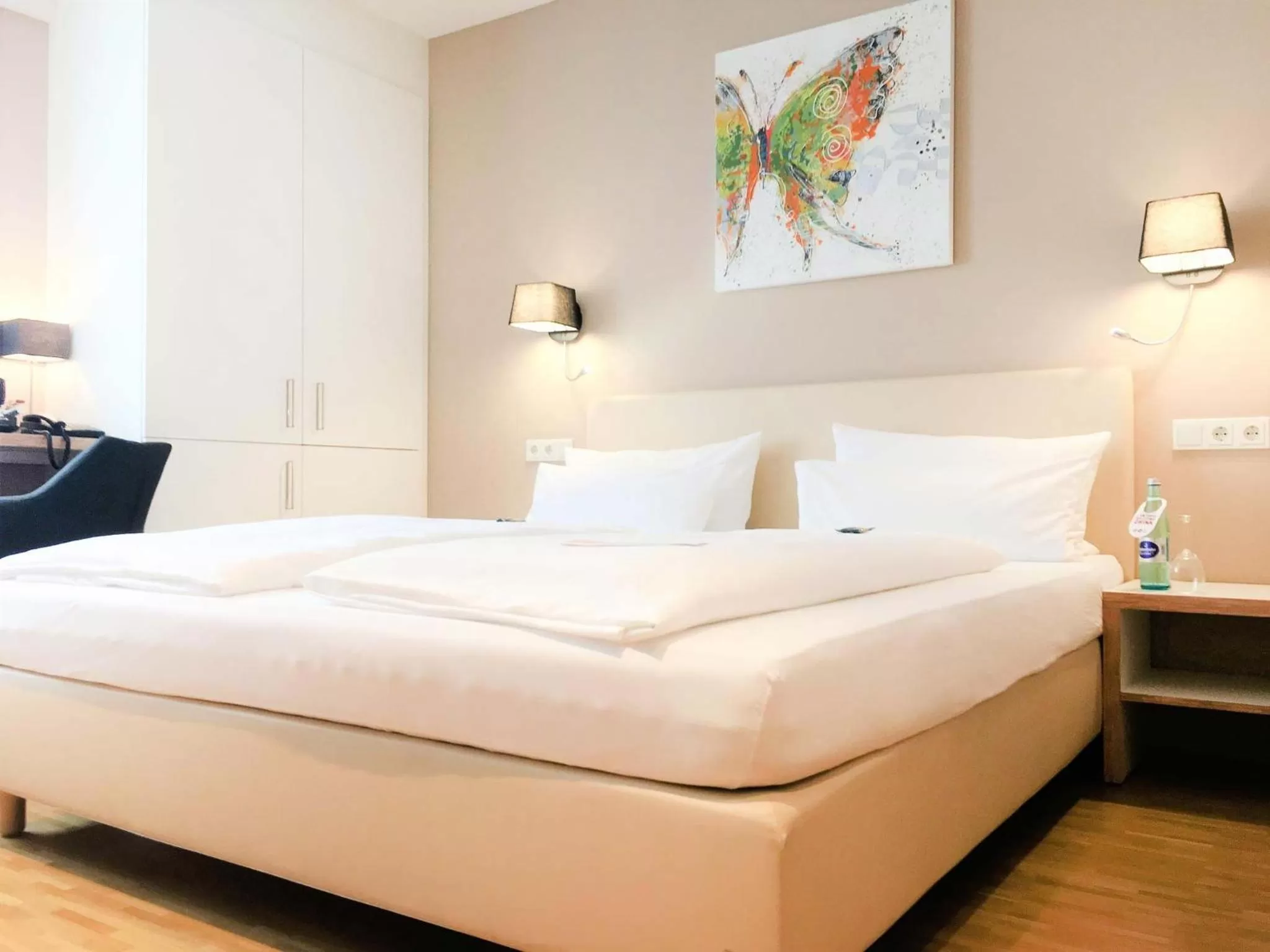 Bedroom, Bed in zeitwohnhaus SUITE-HOTEL & SERVICED APARTMENTS