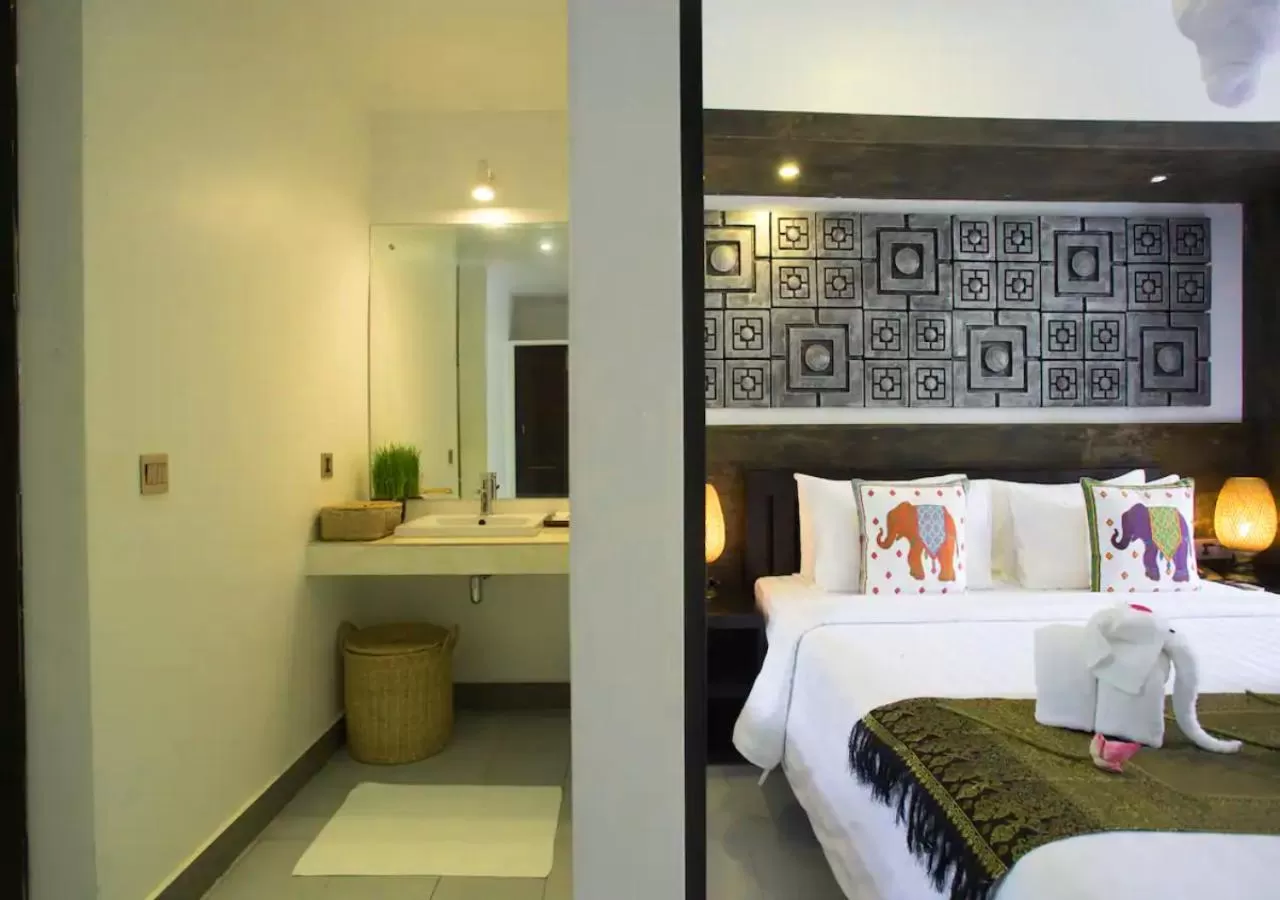 Bed, Bathroom in Ladear Privilege Rooms