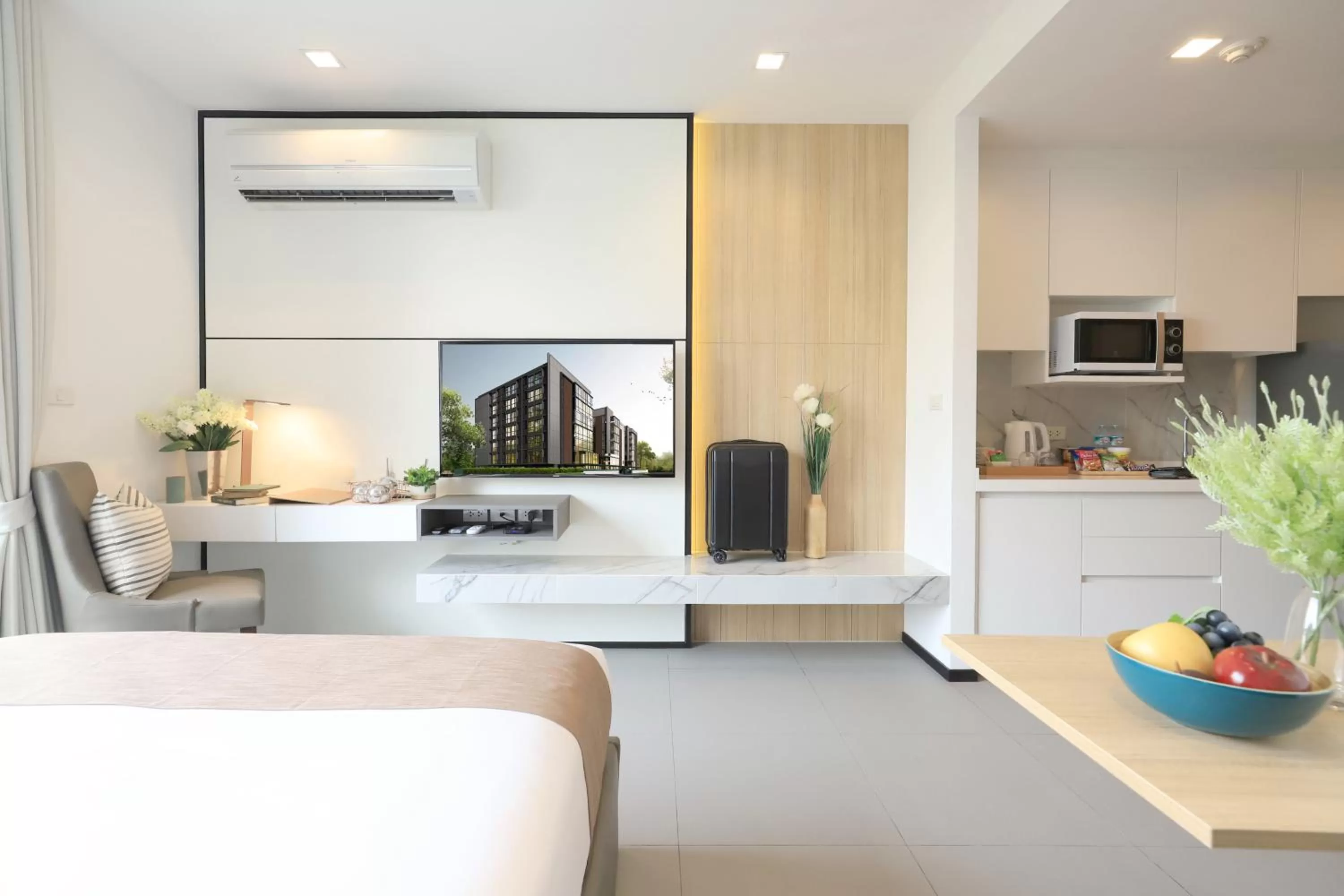 Photo of the whole room in Alix Bangkok Hotel