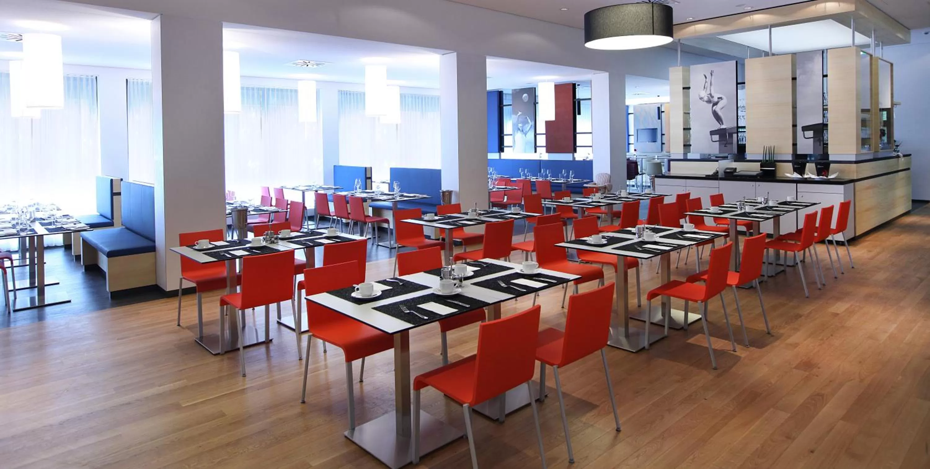 Restaurant/places to eat in Lindner Hotel Frankfurt Sportpark, part of JdV by Hyatt