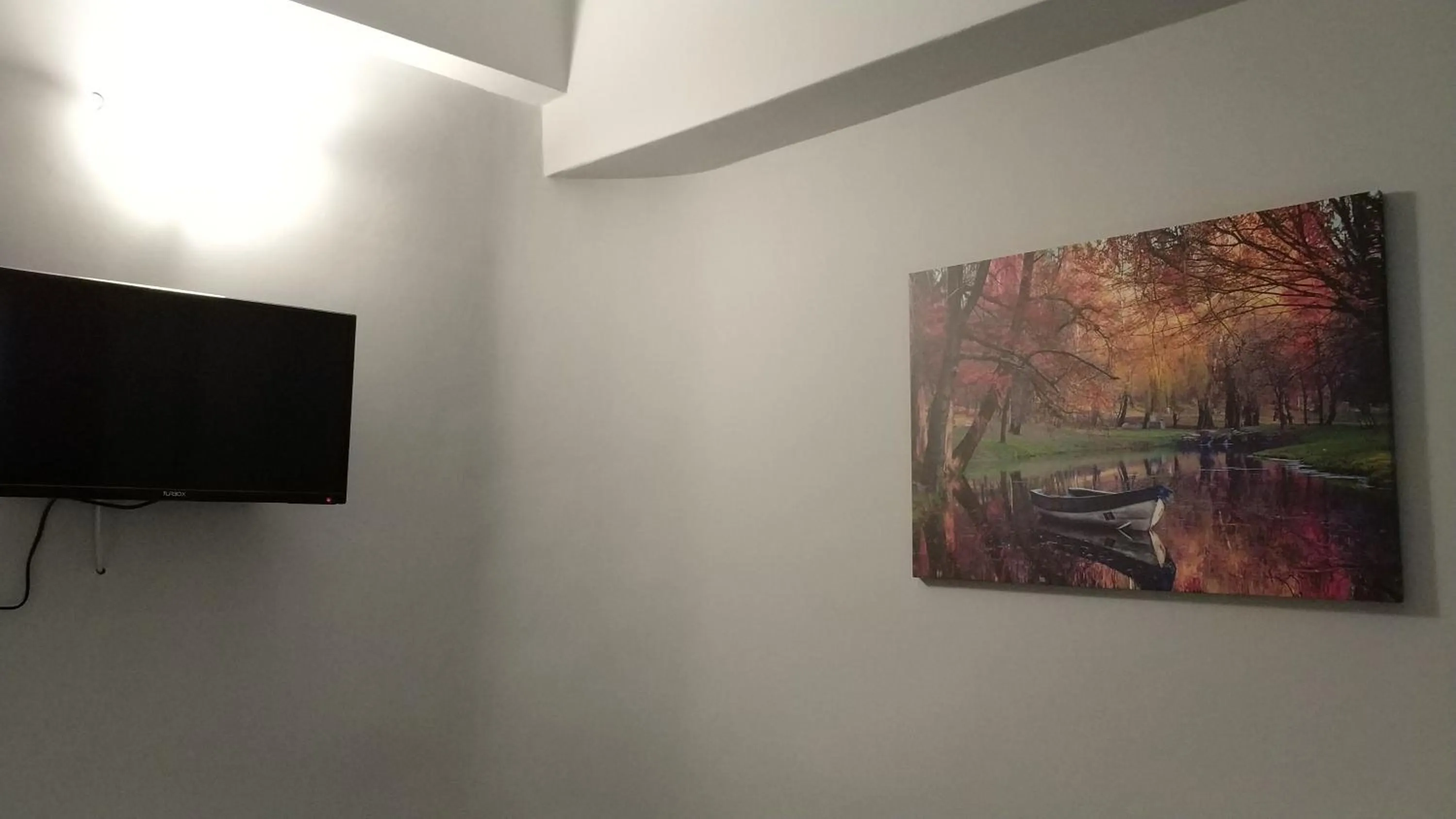 TV and multimedia in Ambrosia Suites