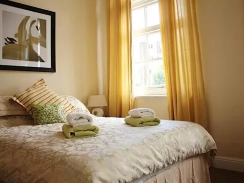 Double Room with Private Bathroom - single occupancy in The Liver View