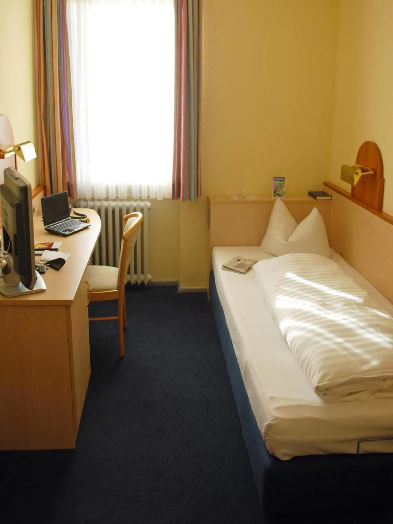 Photo of the whole room, Bed in City Partner Hotel Strauss