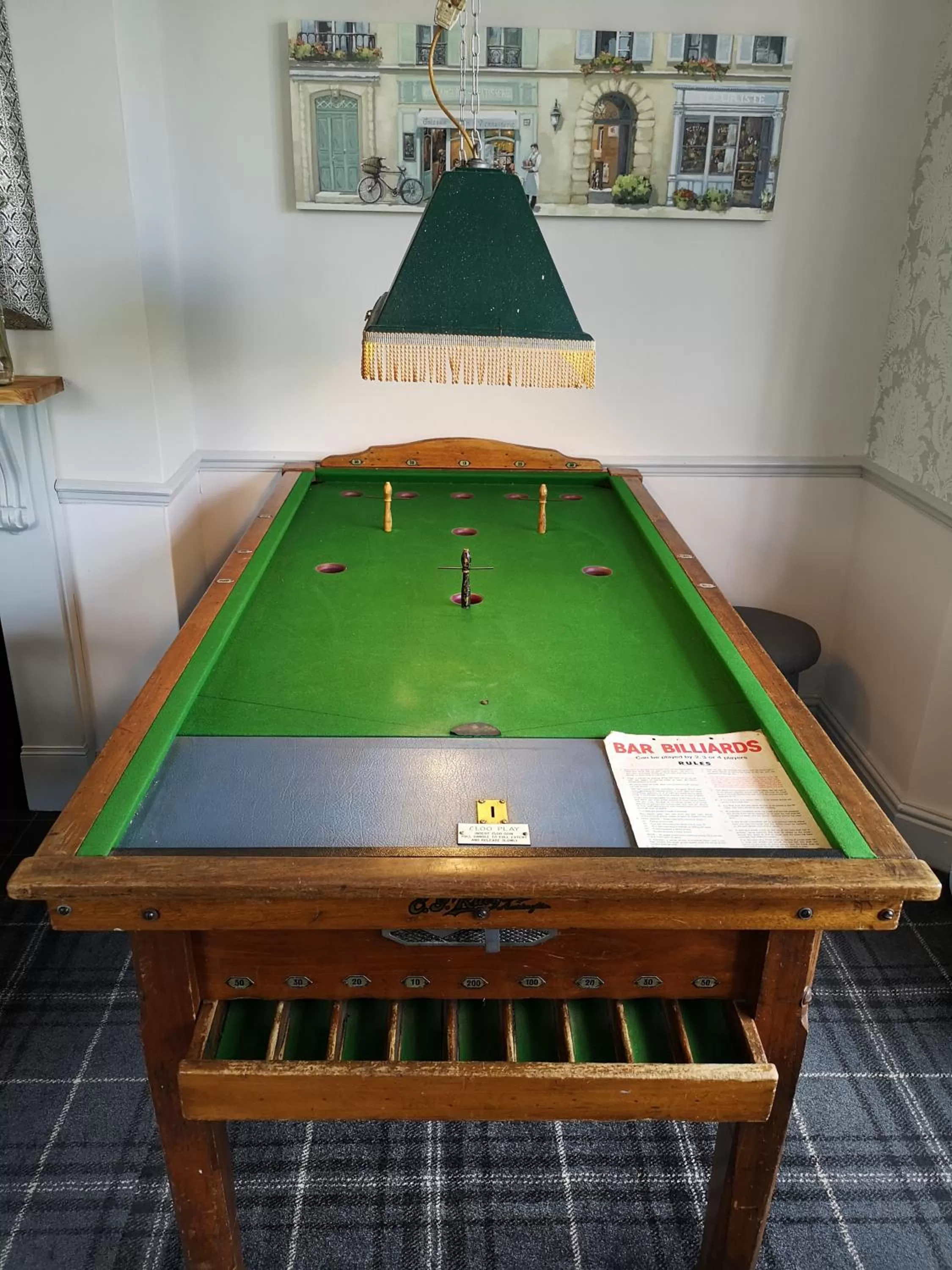 Billiard in Woolpack Inn