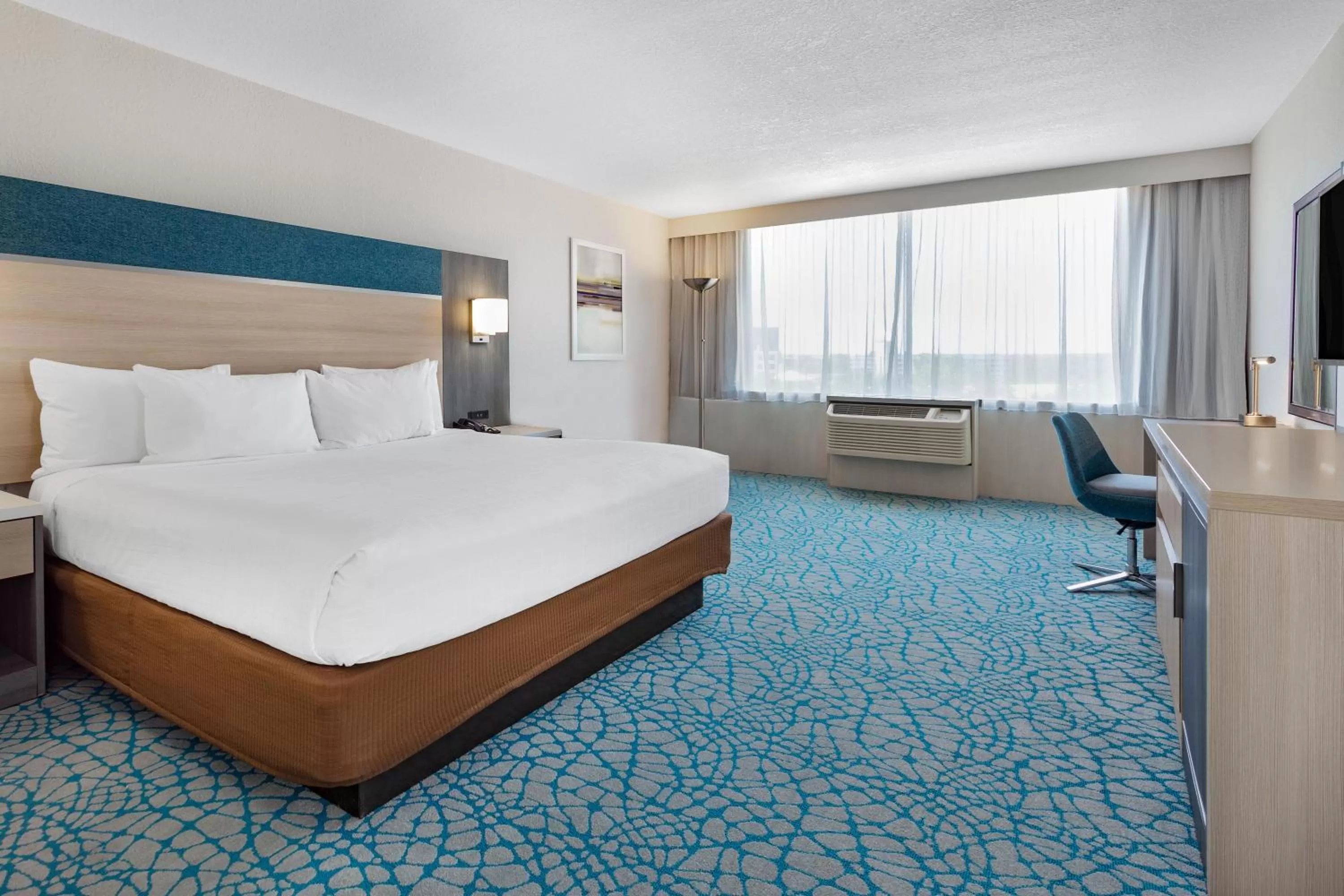 Bedroom, Bed in Holiday Inn Resort Kissimmee by the Parks by IHG
