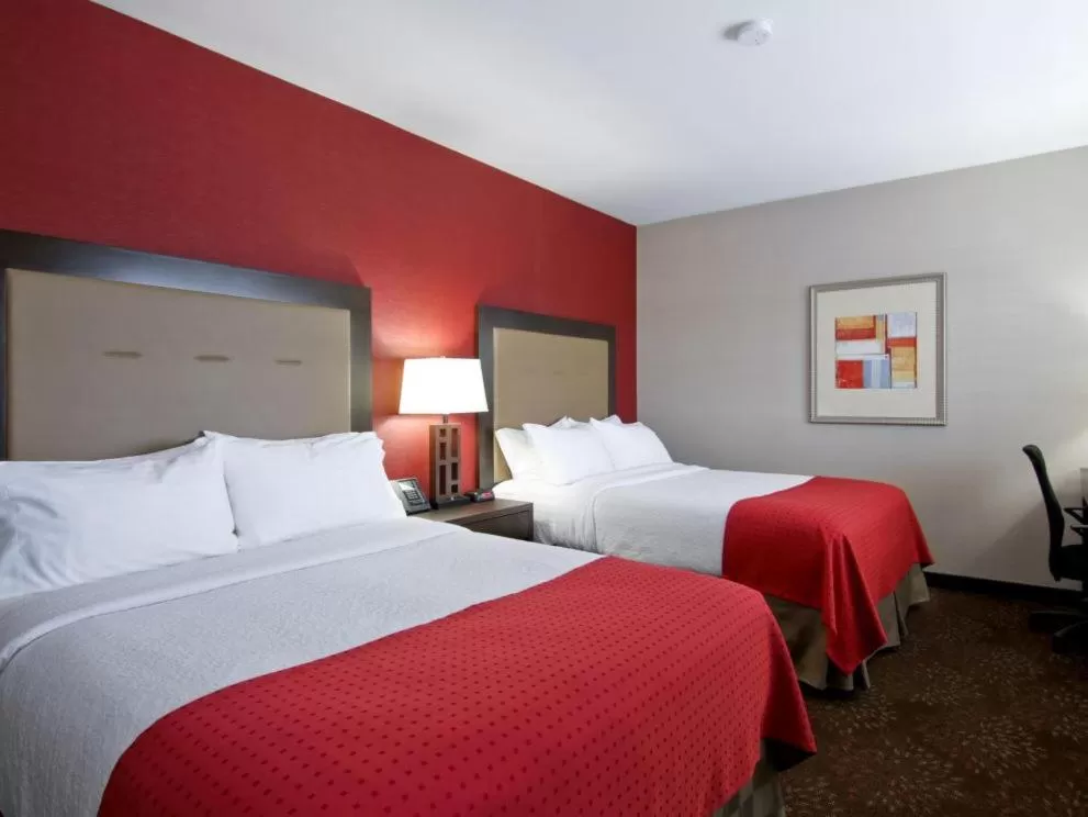 Holiday Inn Hotel & Suites St.Catharines-Niagara by IHG