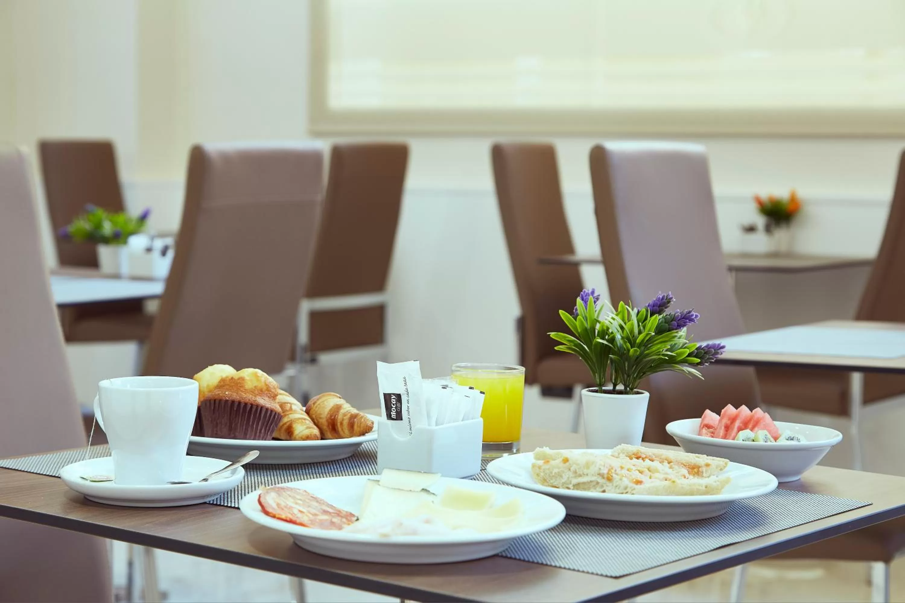 Restaurant/places to eat in BCN Urbaness Hotels Del Comte