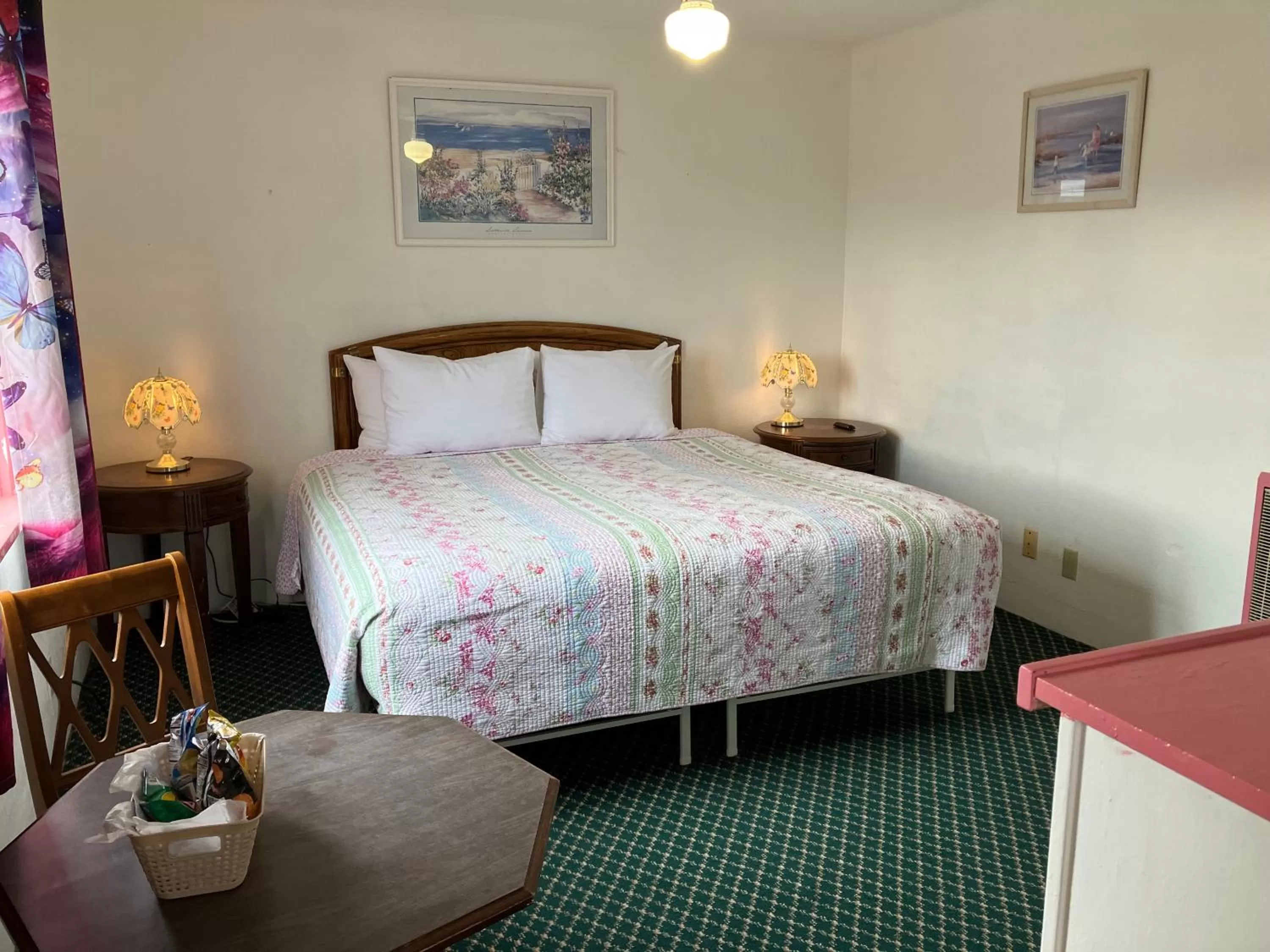 Bed in Lighthouse Inn