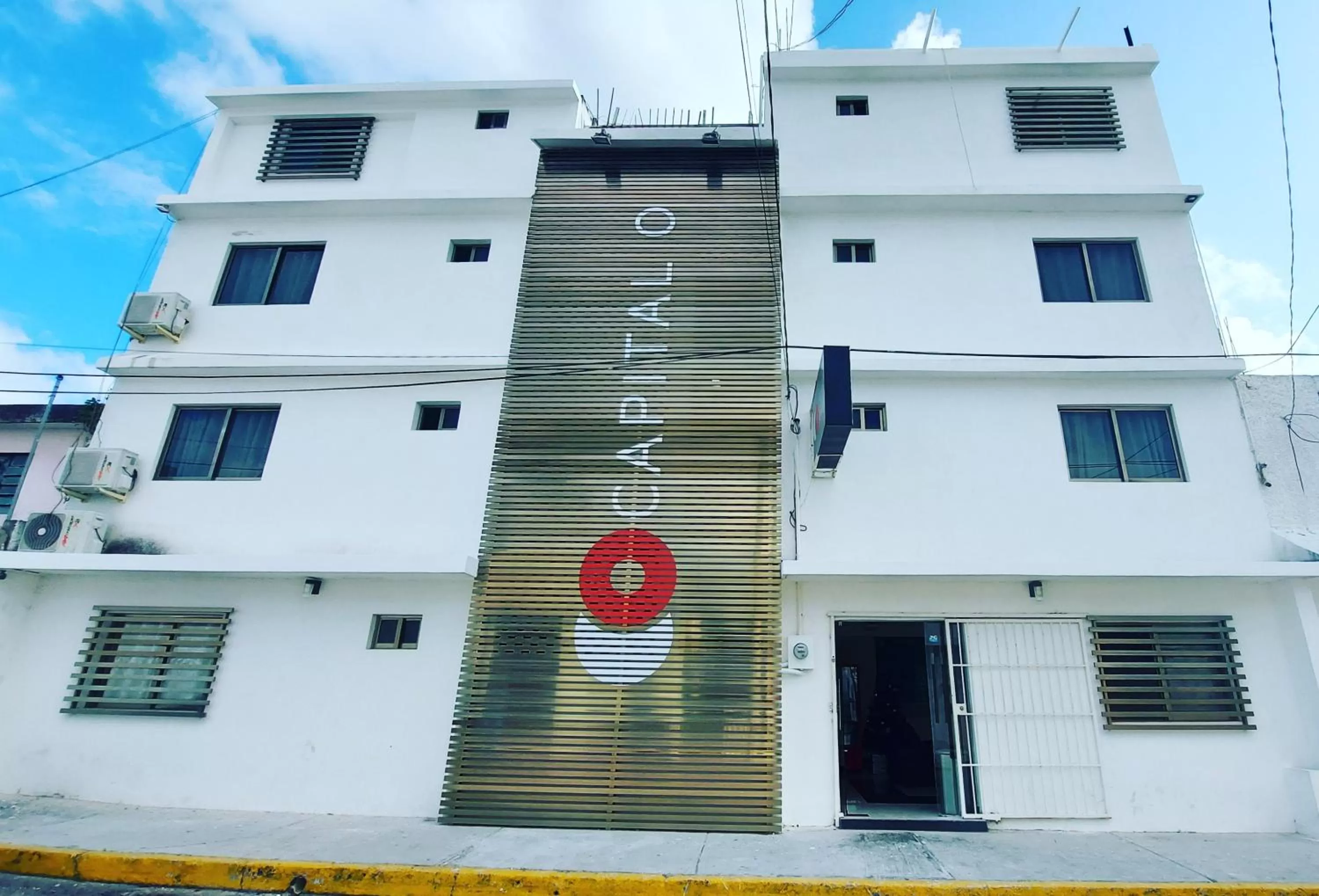 Property building in Hotel Jardín Cancún