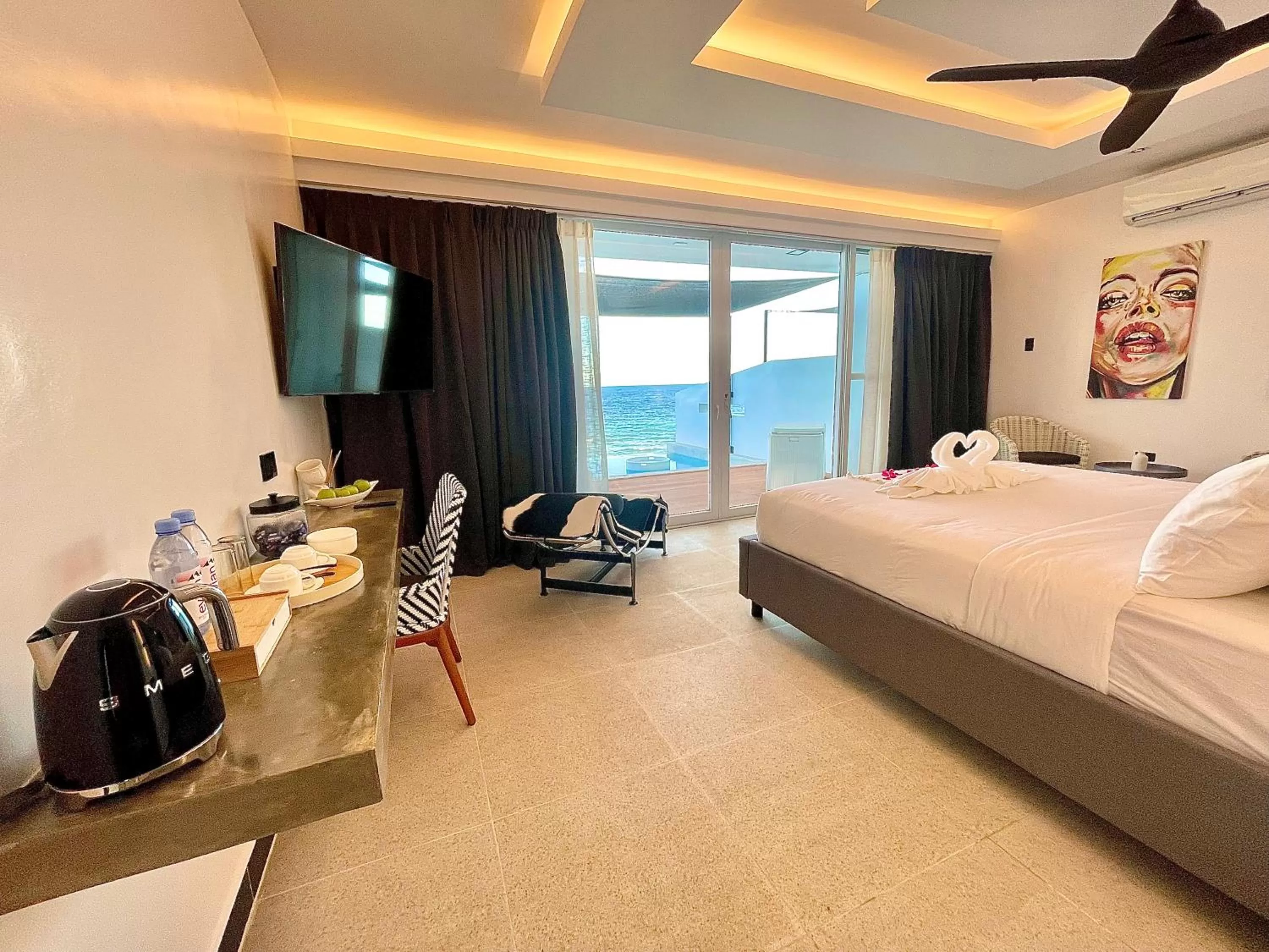 Photo of the whole room, Bed in Epic Suites Bohol ADULTS ONLY