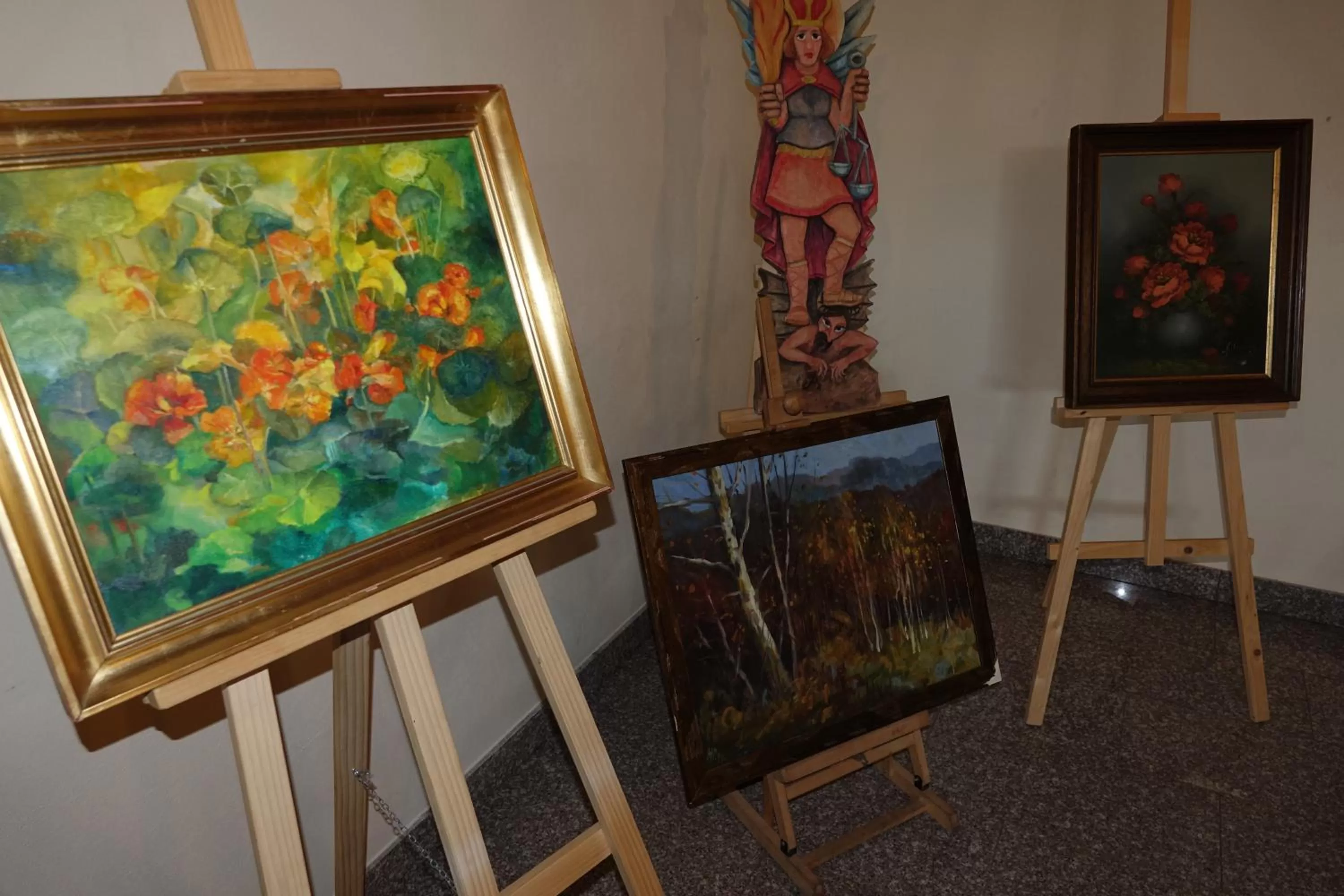 Gościniec Dworski w Ropie - Pokoje gościnne