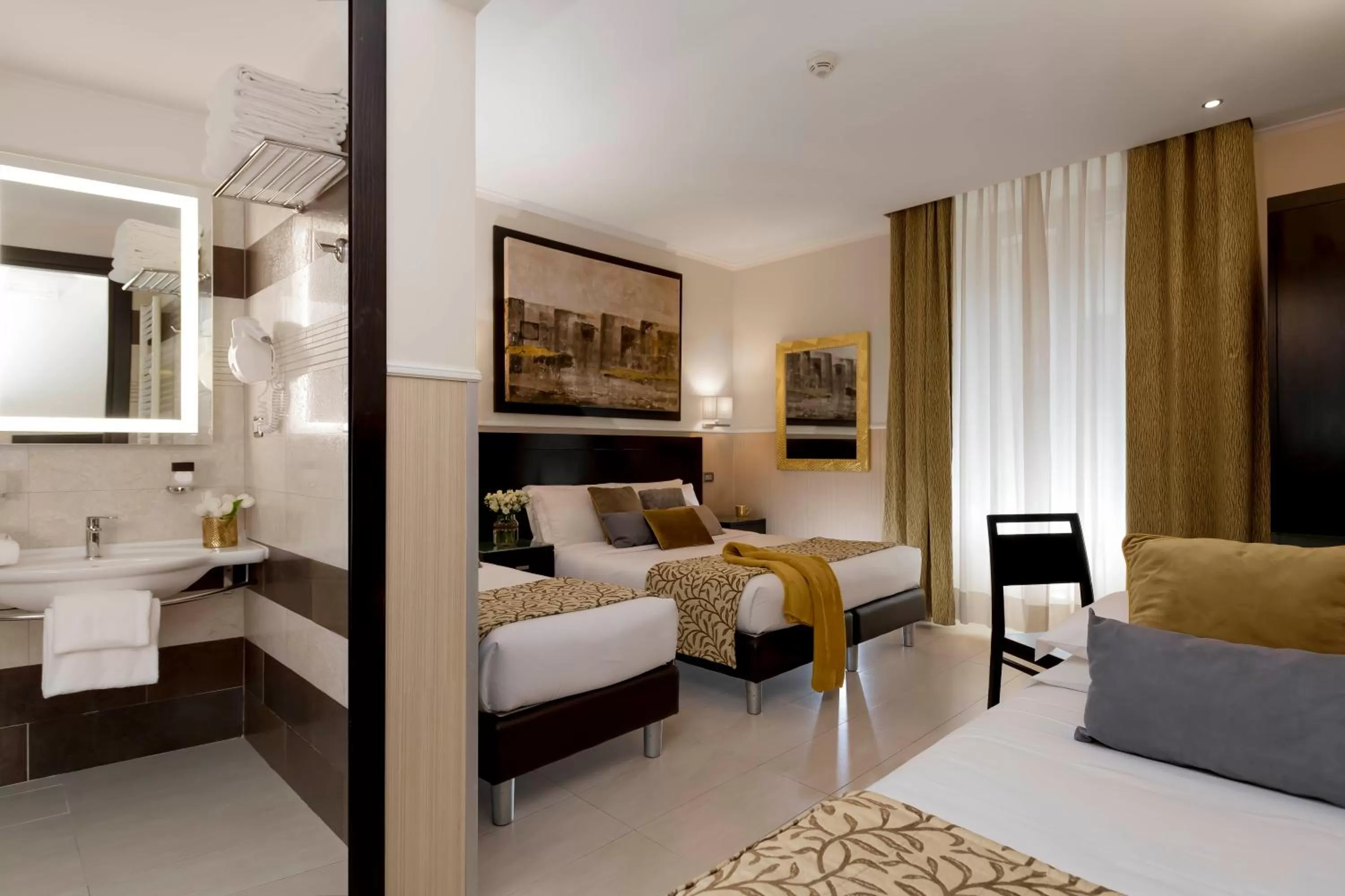 Photo of the whole room, Bed in Yes Hotel Boutique Rome