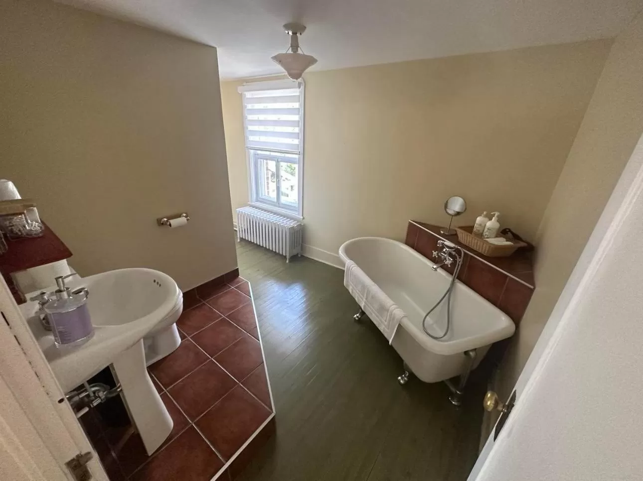 Bathroom in Hôtel Le Rustique