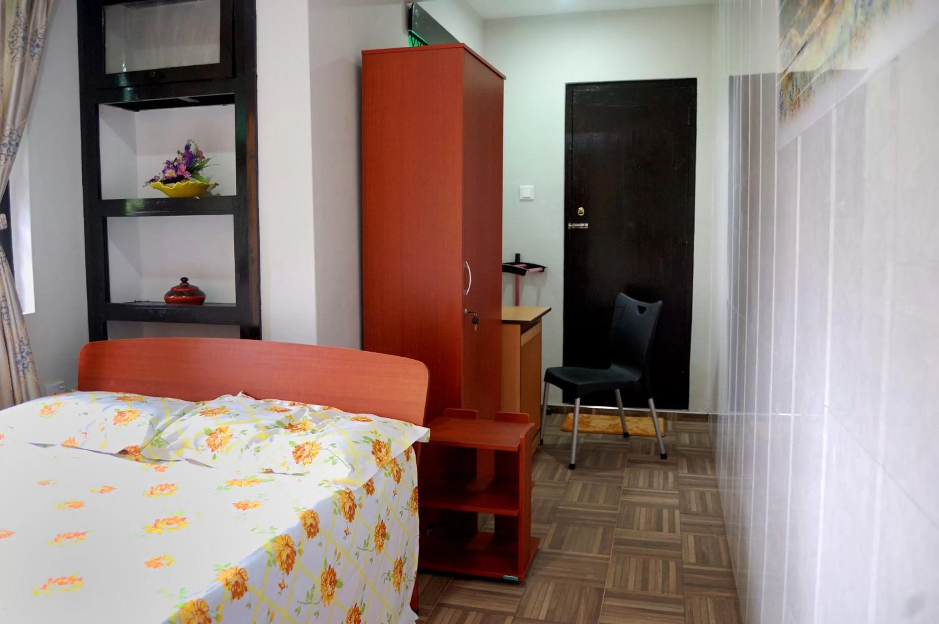 Bedroom, Bed in Evergreen