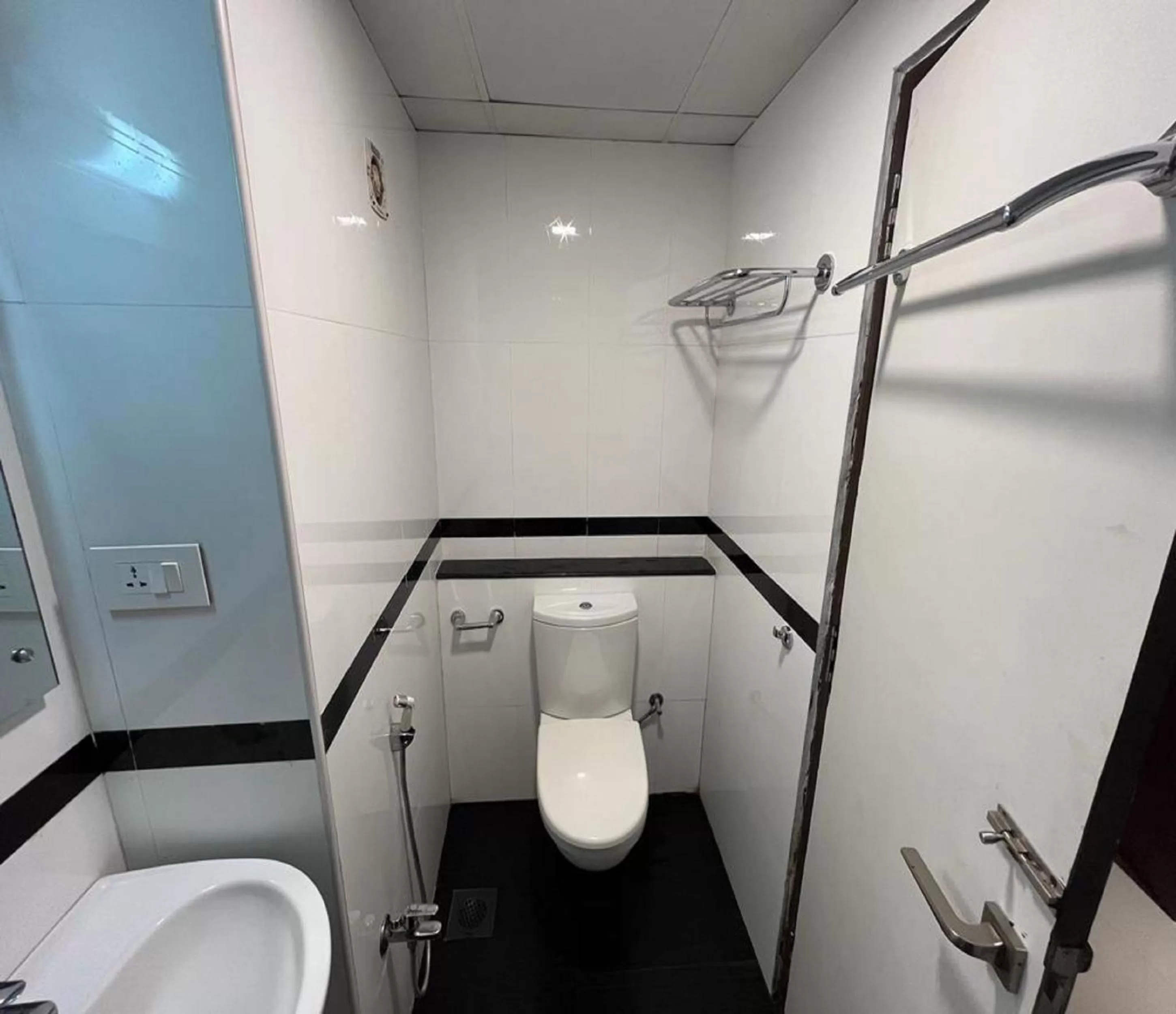 Bathroom in Daffodil Inn