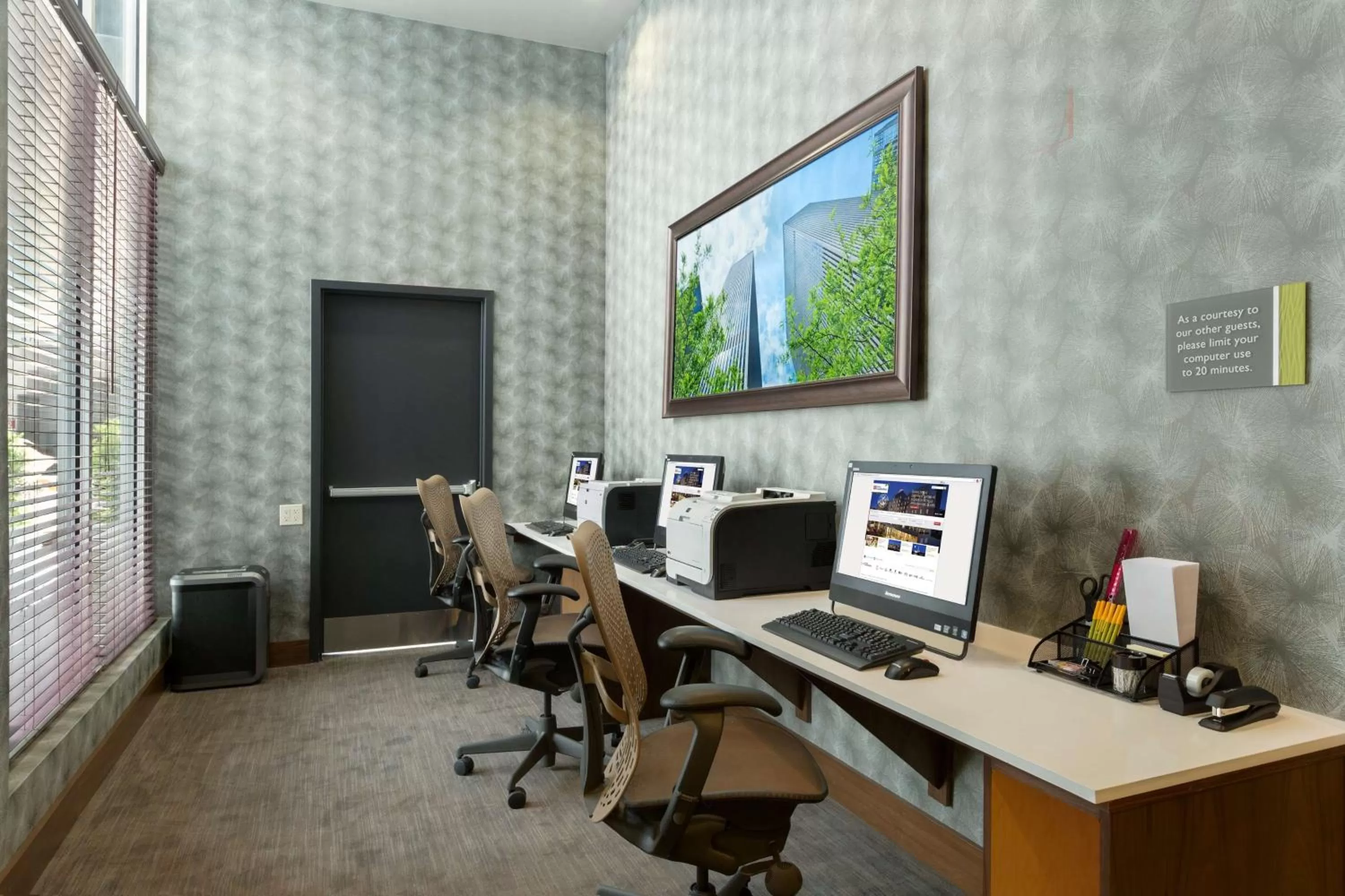 Business facilities in Hilton Garden Inn New York Manhattan Midtown East