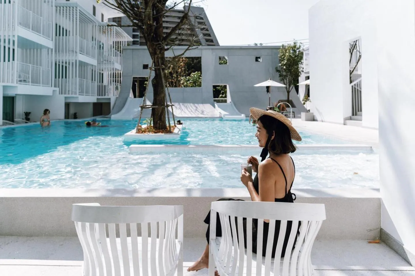 Swimming pool in Prima Hotel Pattaya