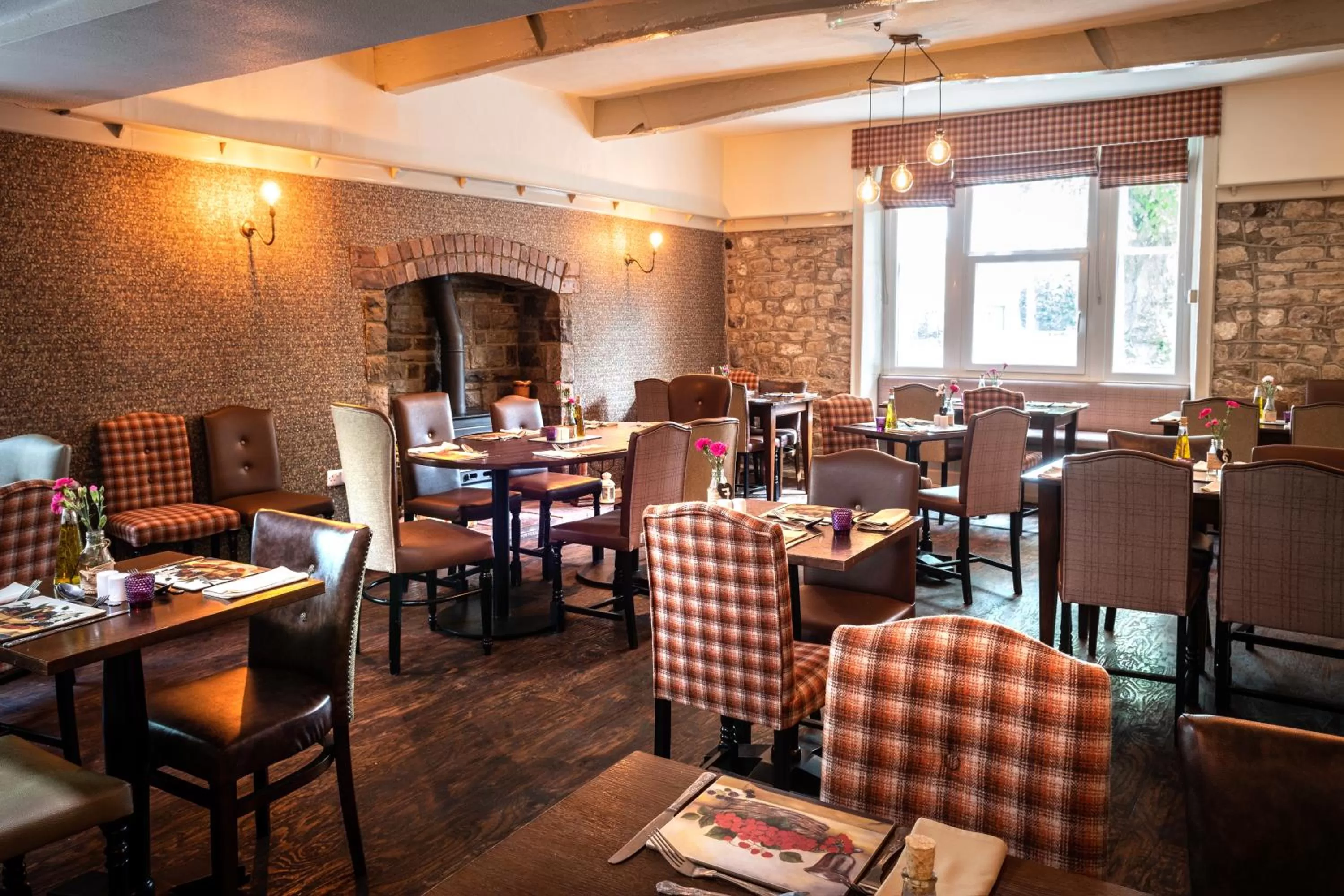 Dining area in Maypole Inn
