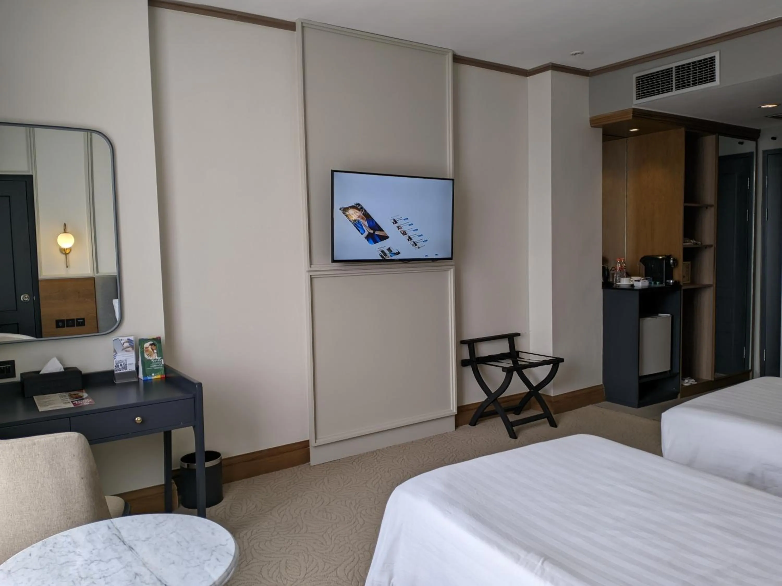 Bedroom, Bed in Hotel Dafam Semarang