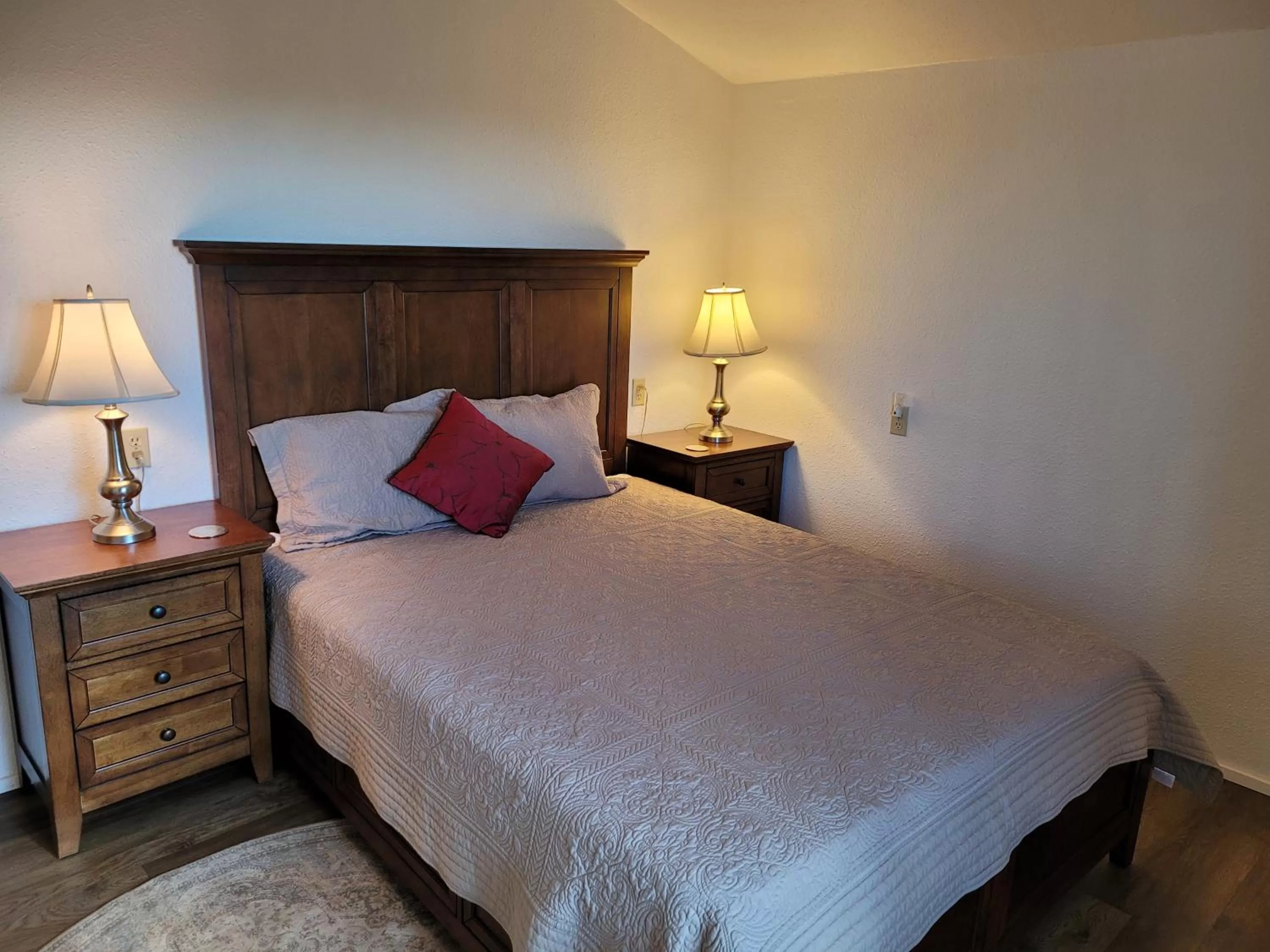 Bed in Edelweiss Inn Nova Scotia