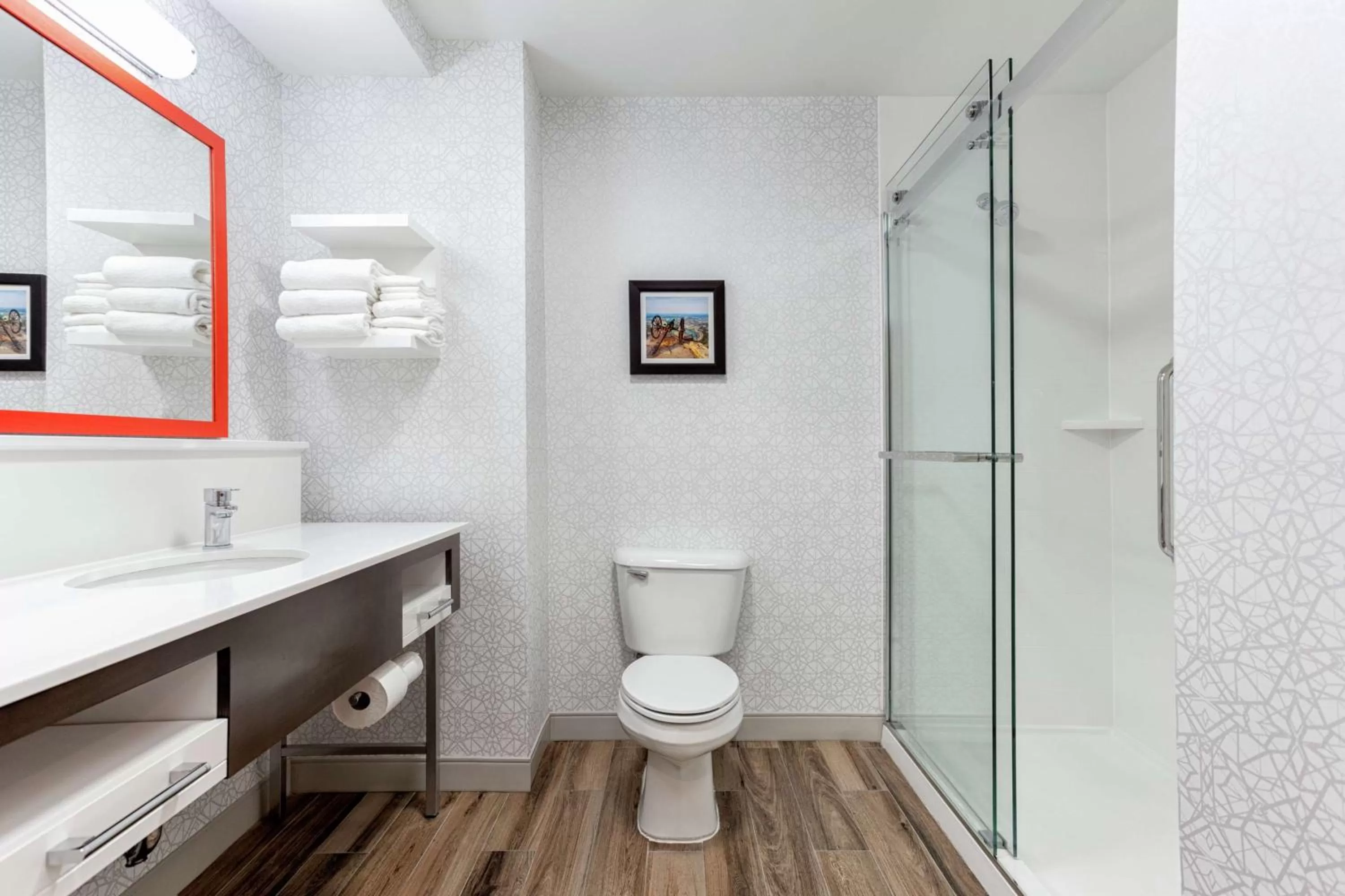 Bathroom in Hampton Inn Kingsport