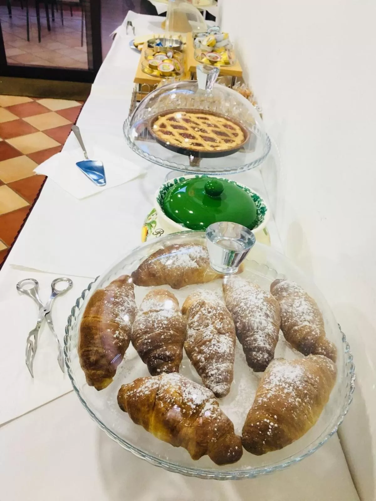 Buffet breakfast in Hotel Nettuno