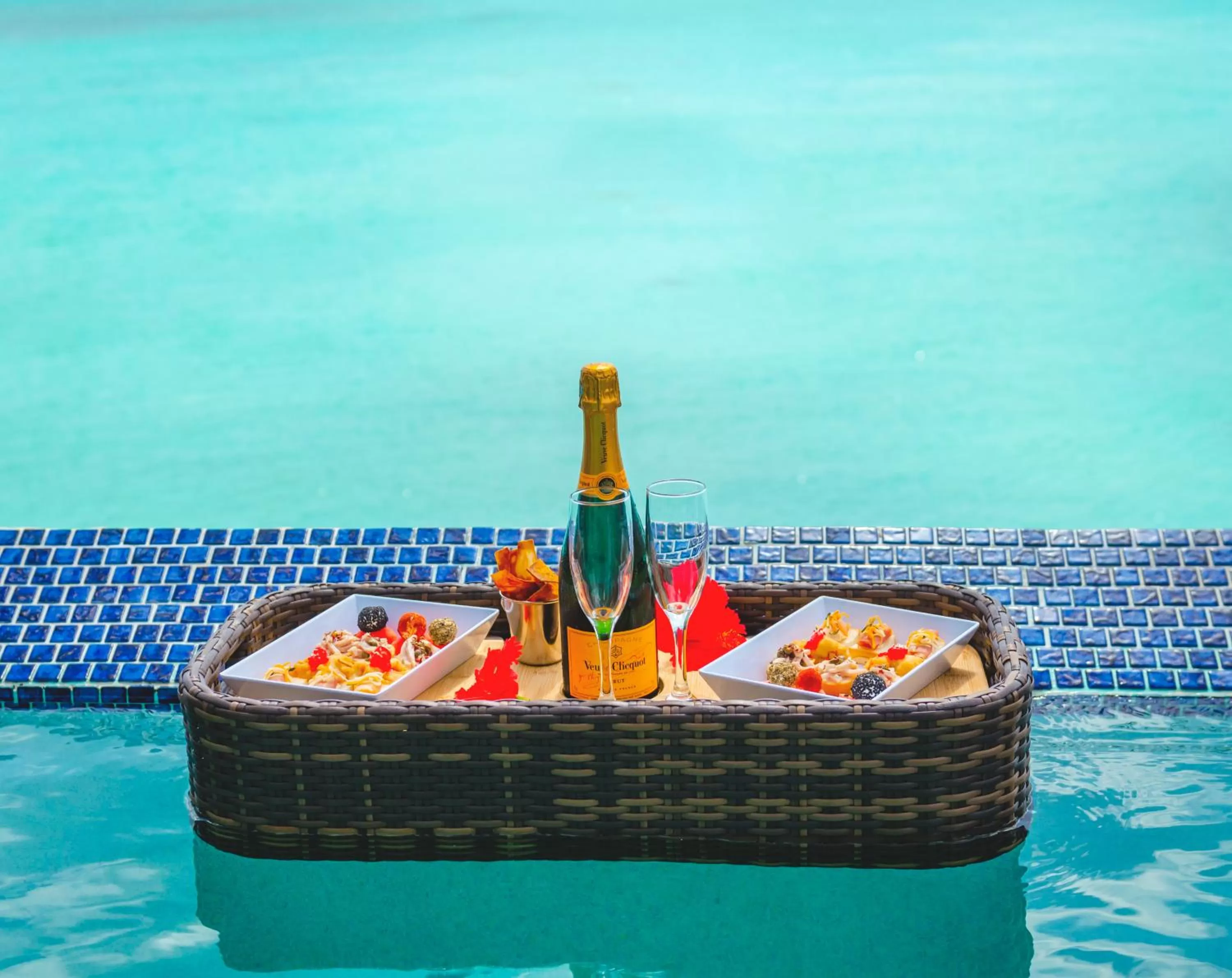 Meals in COCOS Hotel Antigua - All Inclusive - Adults Only