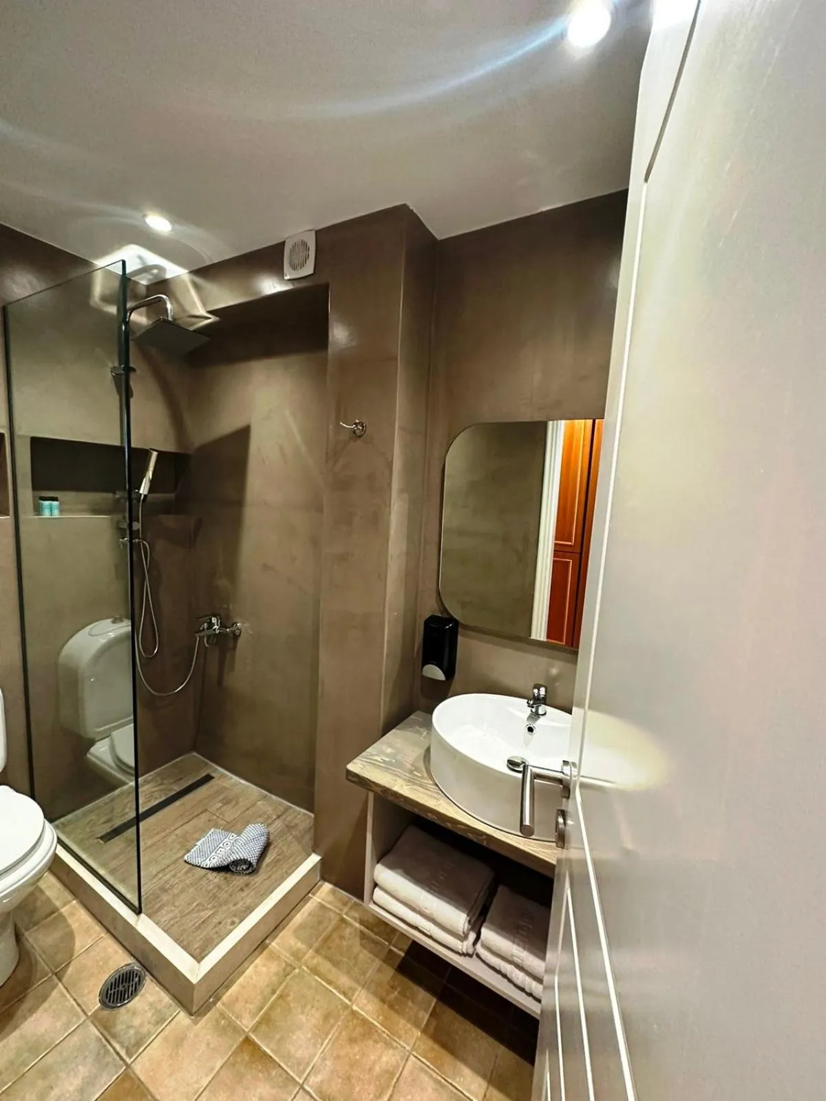 Bathroom in Faedra Beach