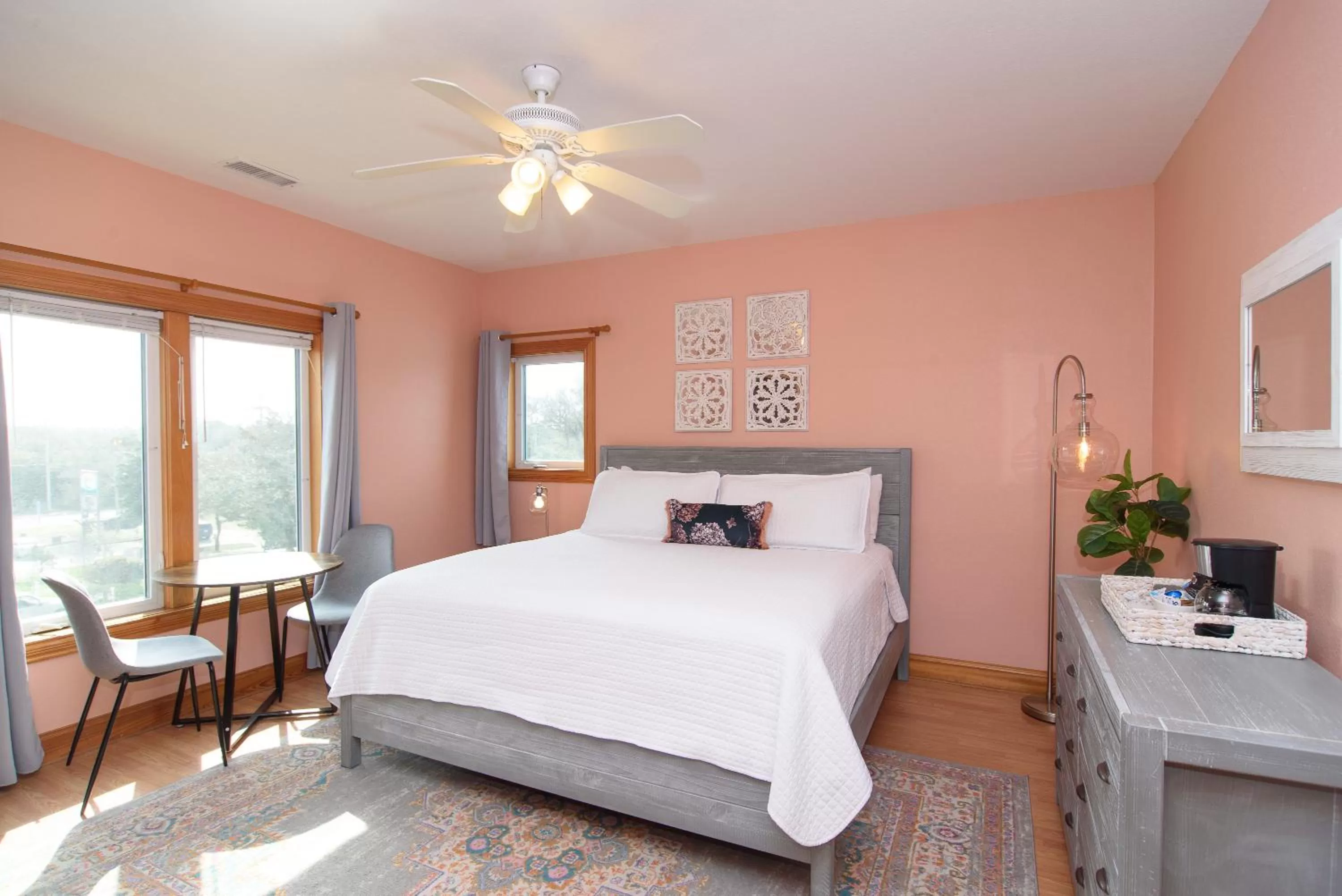 Bed in The Inn on Pamlico Sound