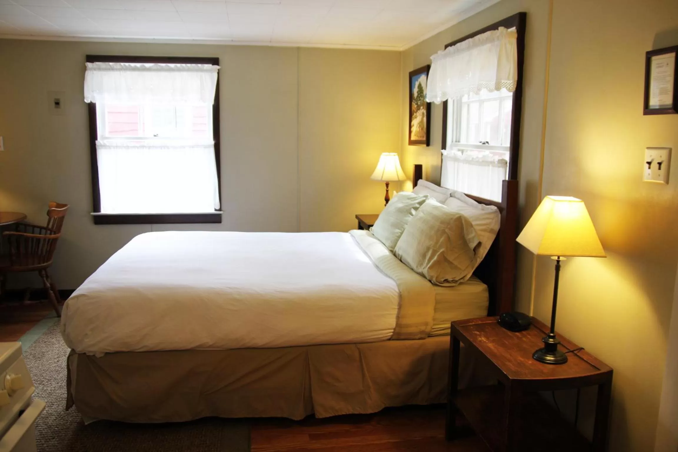 Bed in Phoenicia Lodge