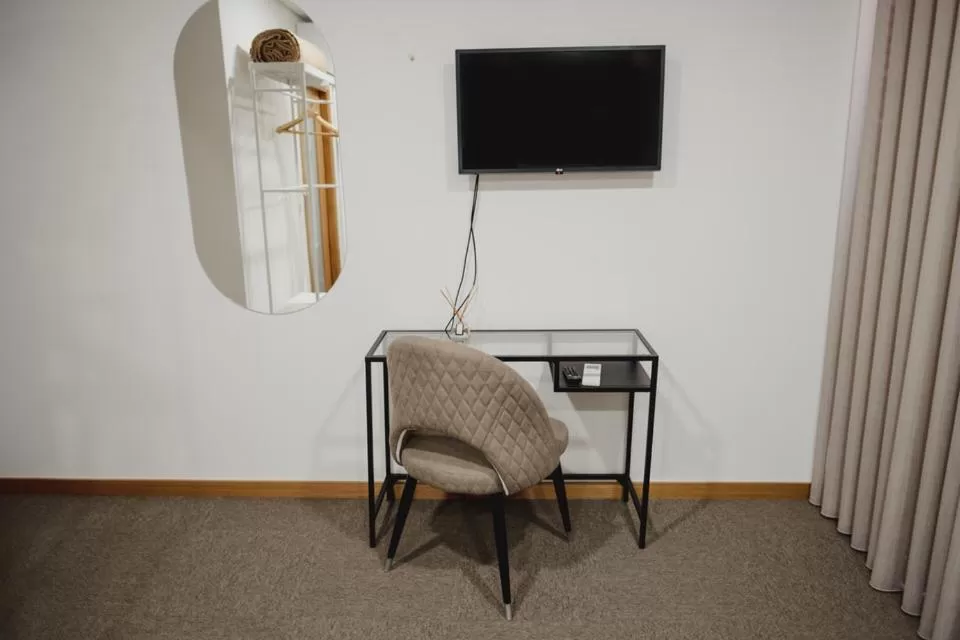 TV/Entertainment Center in Alojamento 88