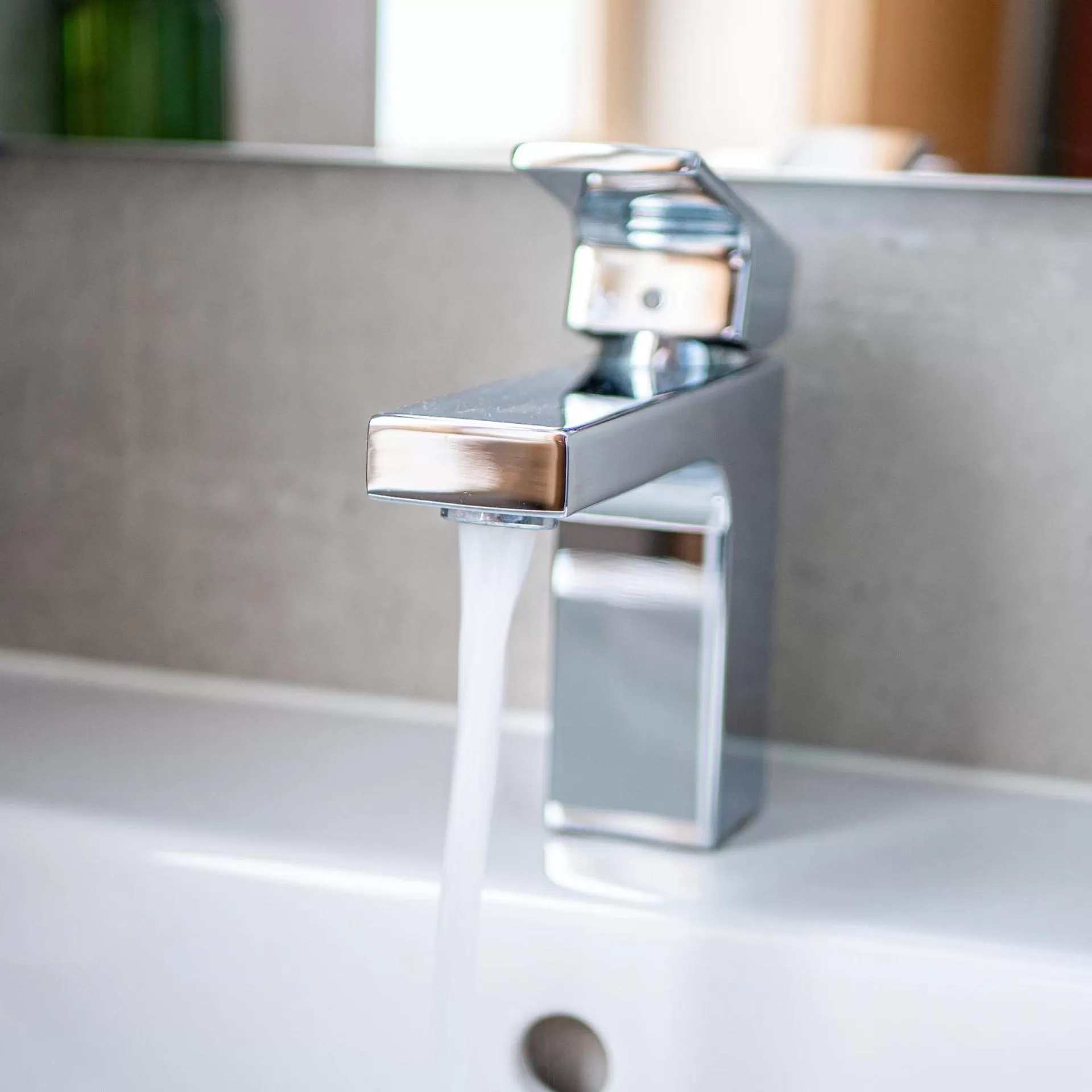 Bathroom in Maiden Oval