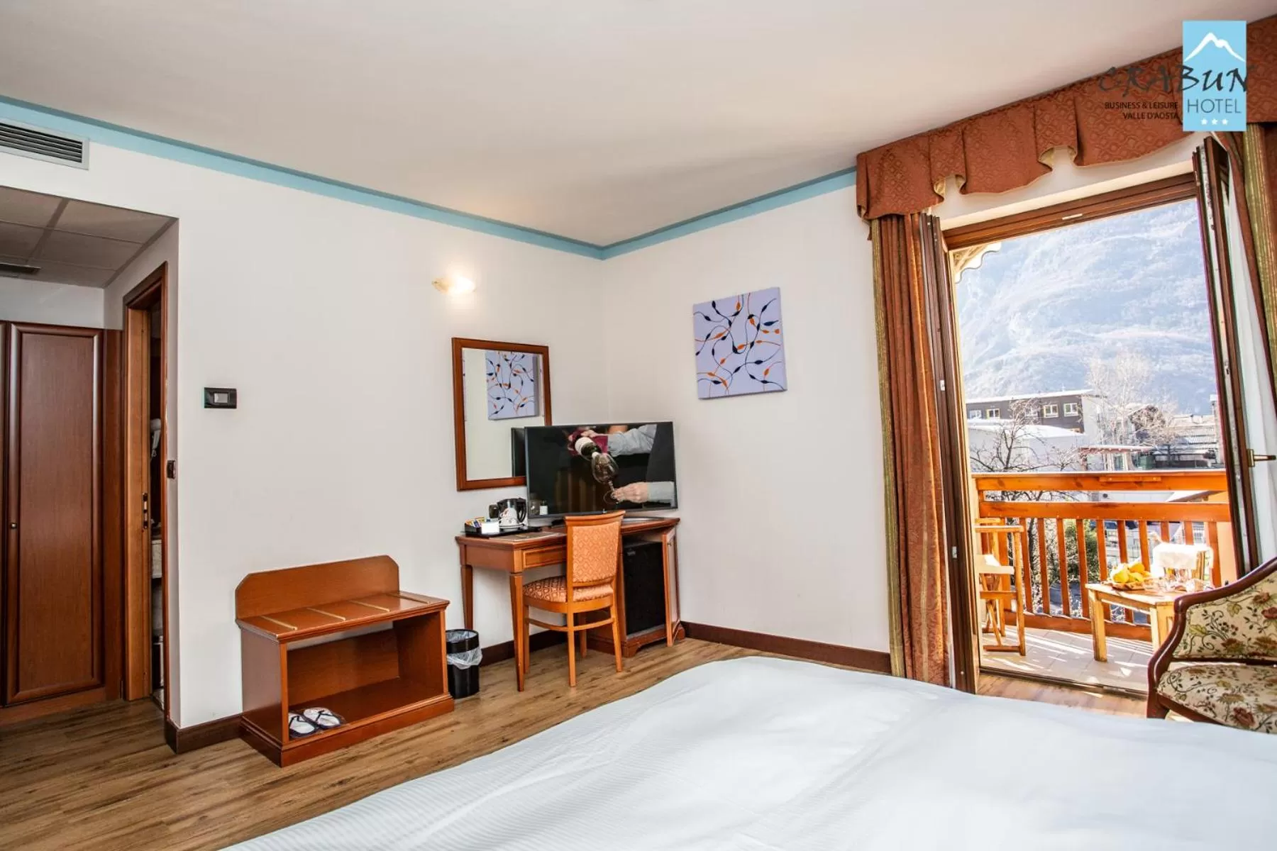 Bedroom, Bed in Crabun Hotel