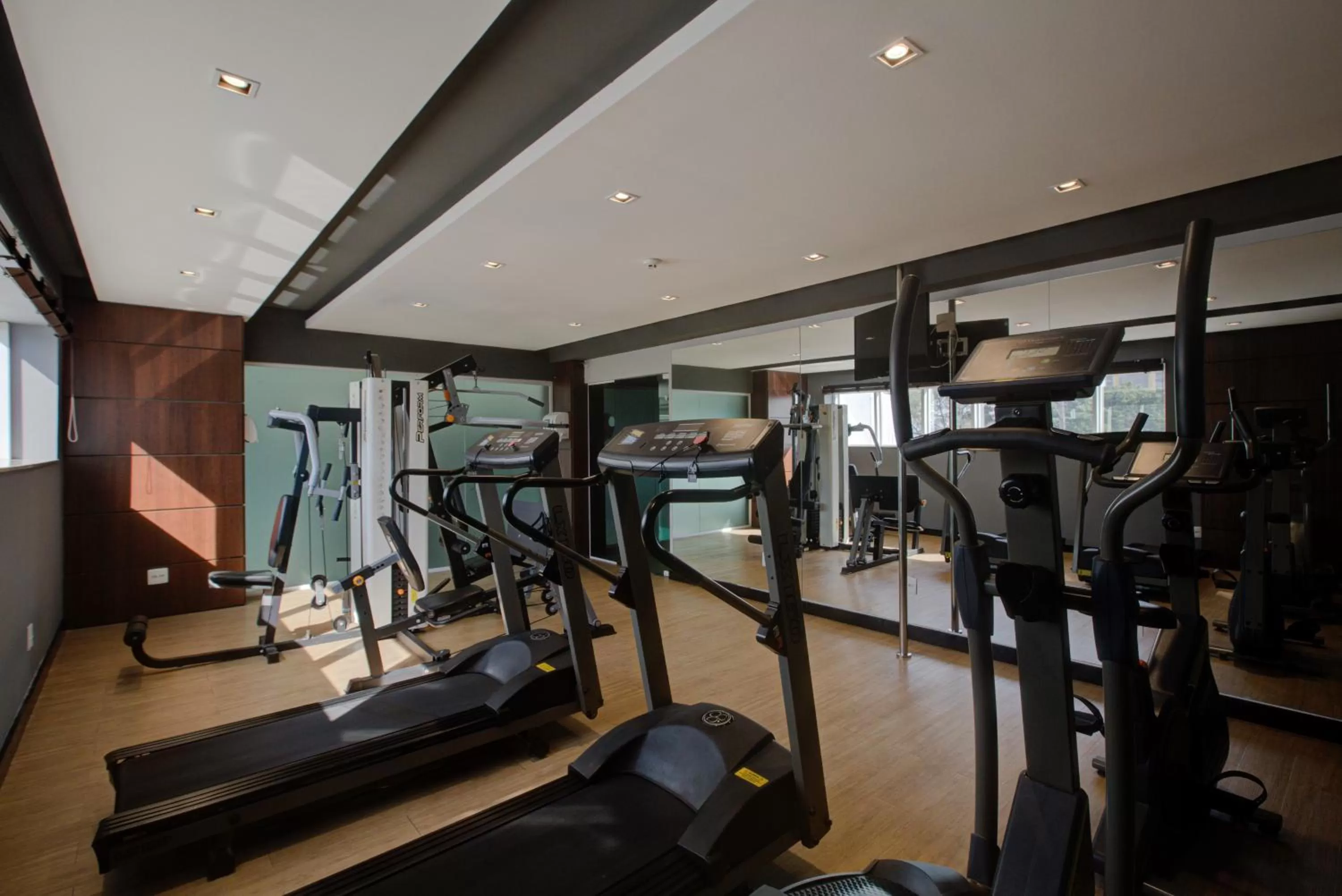 Fitness centre/facilities in Viale Tower Hotel