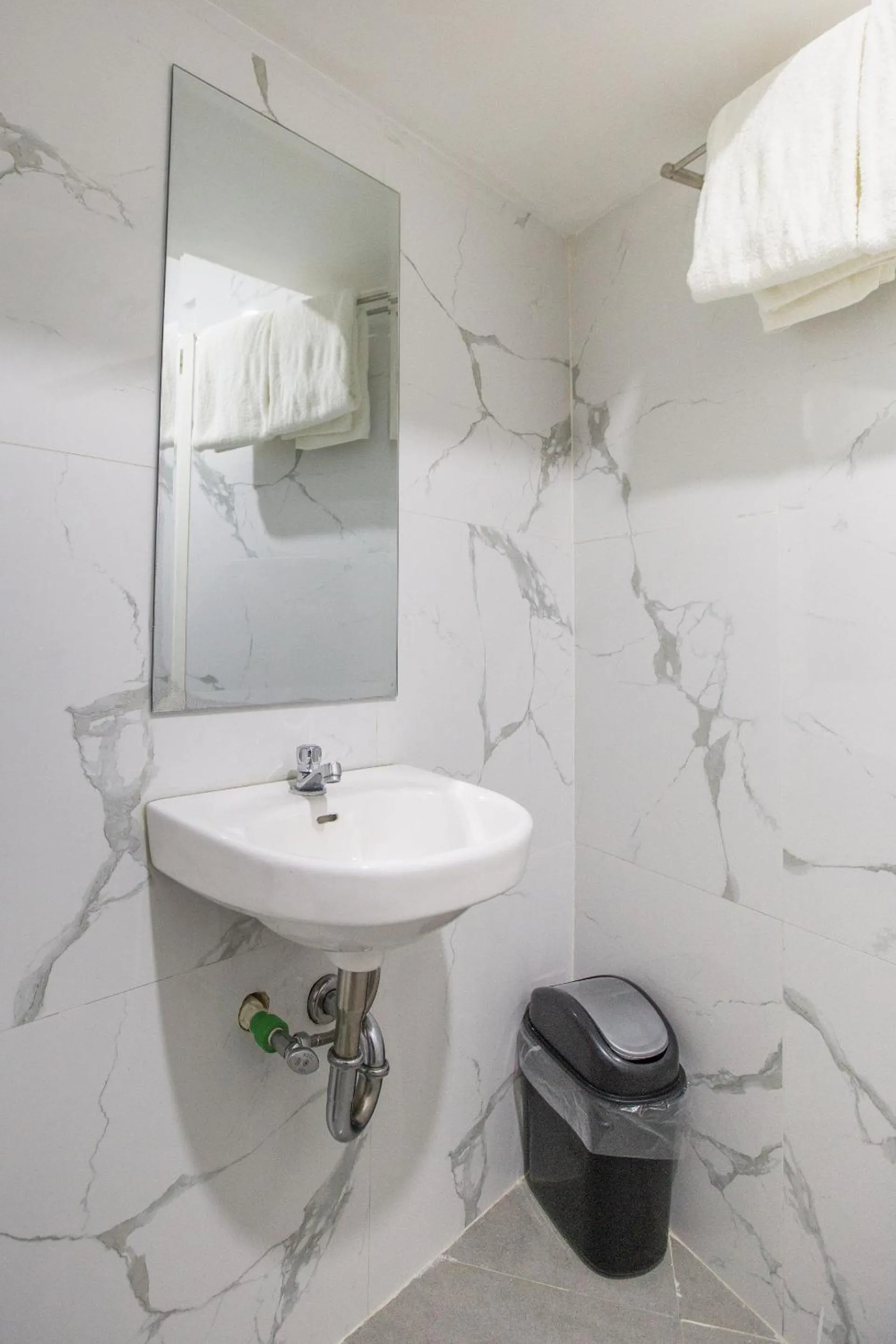 Bathroom in Circuit Hostel