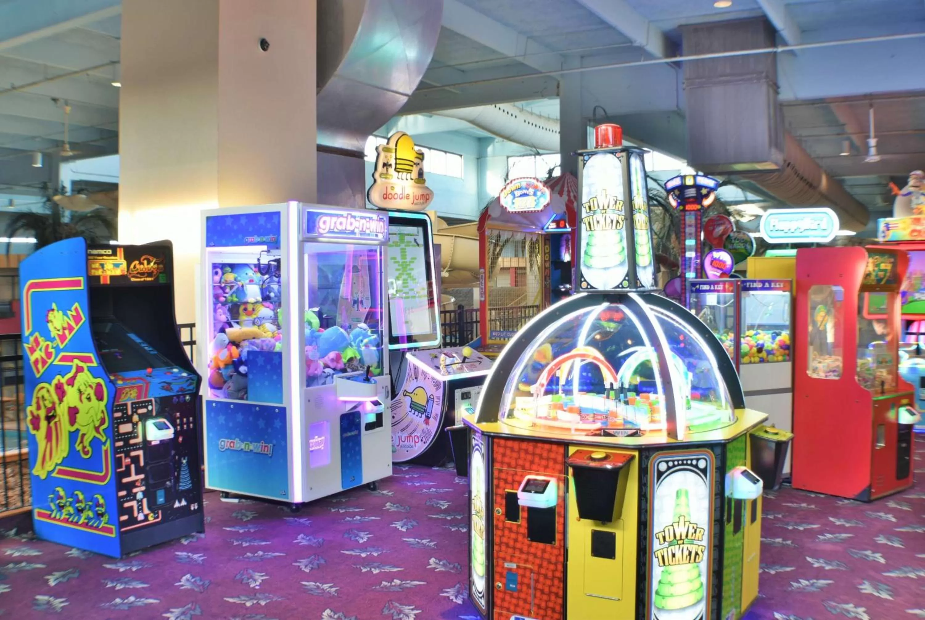 Game Room in Ramada by Wyndham Sioux Falls Airport - Waterpark Resort & Event Center