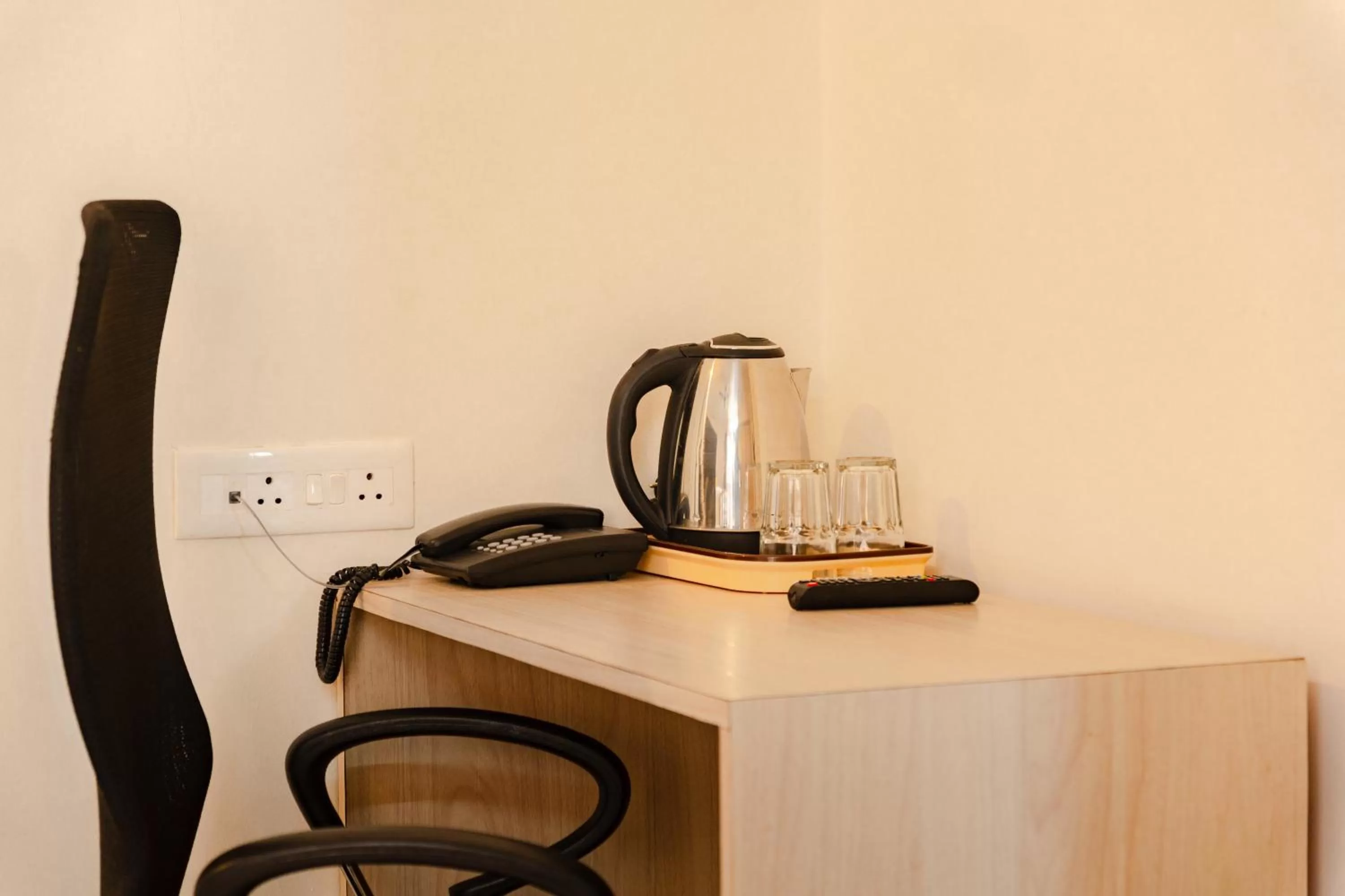 Bedroom in Itsy By Treebo - Opal Suites