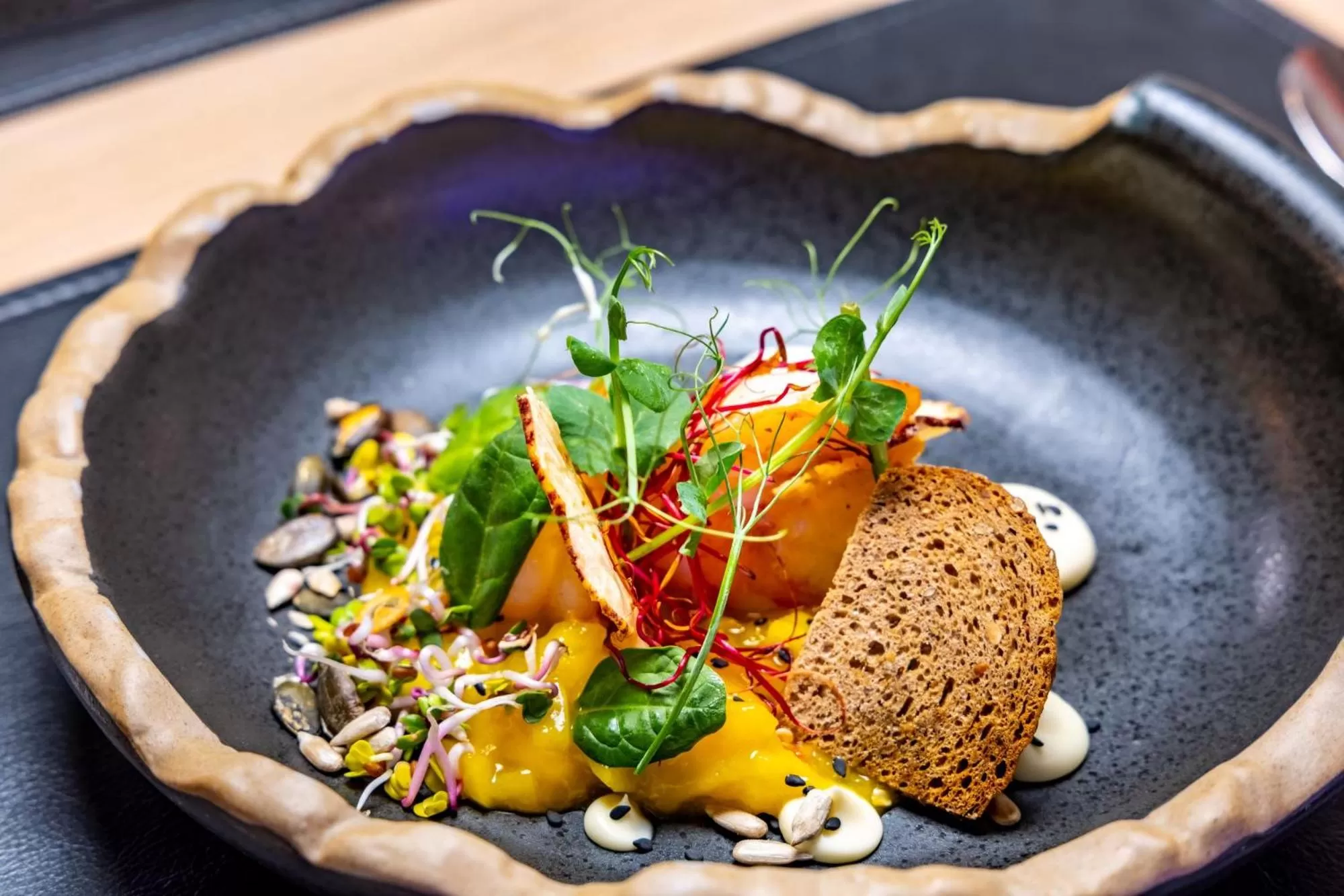 Restaurant/places to eat in Mountain Hotel Luis