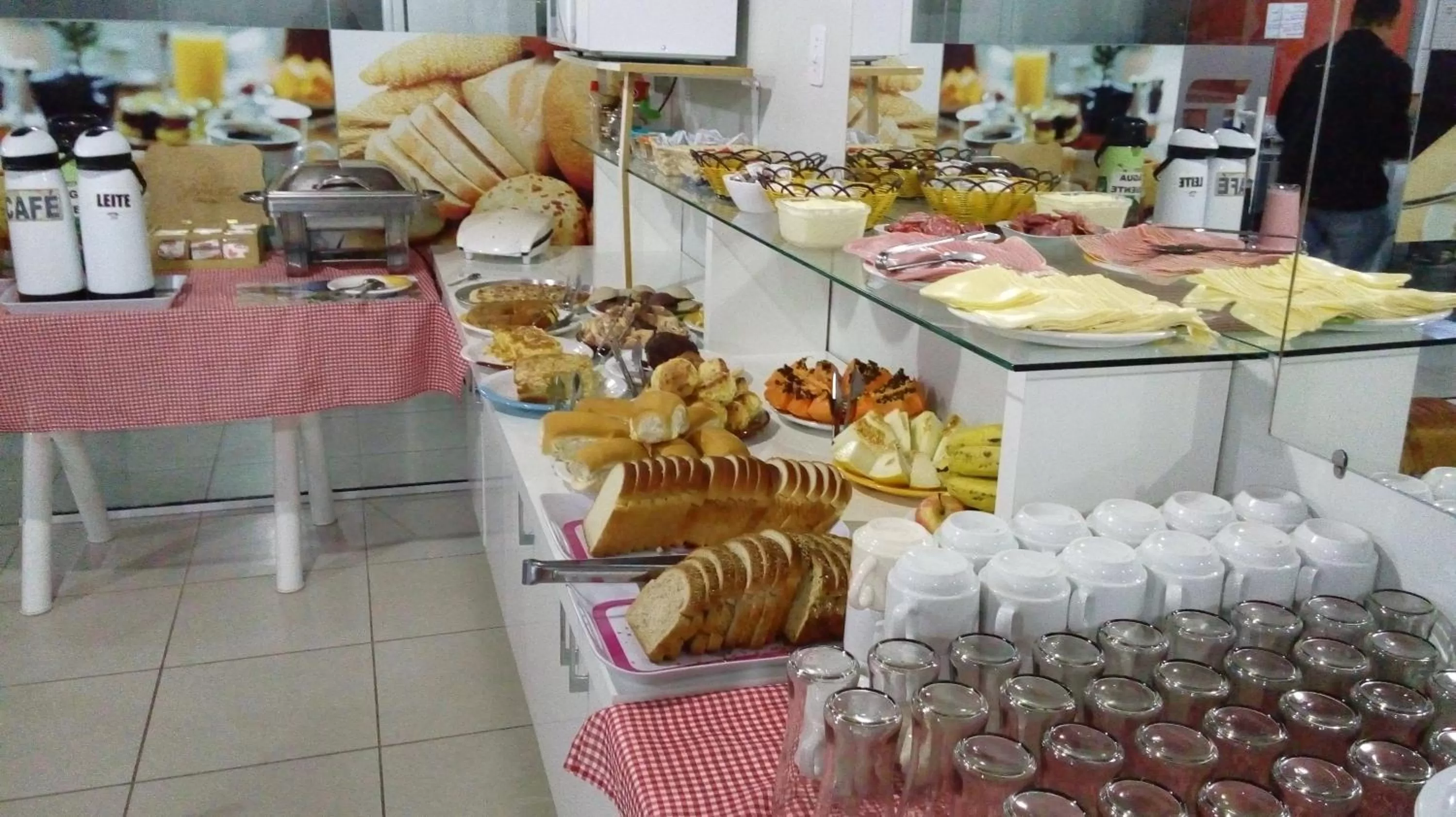 Breakfast in Hotel DDC