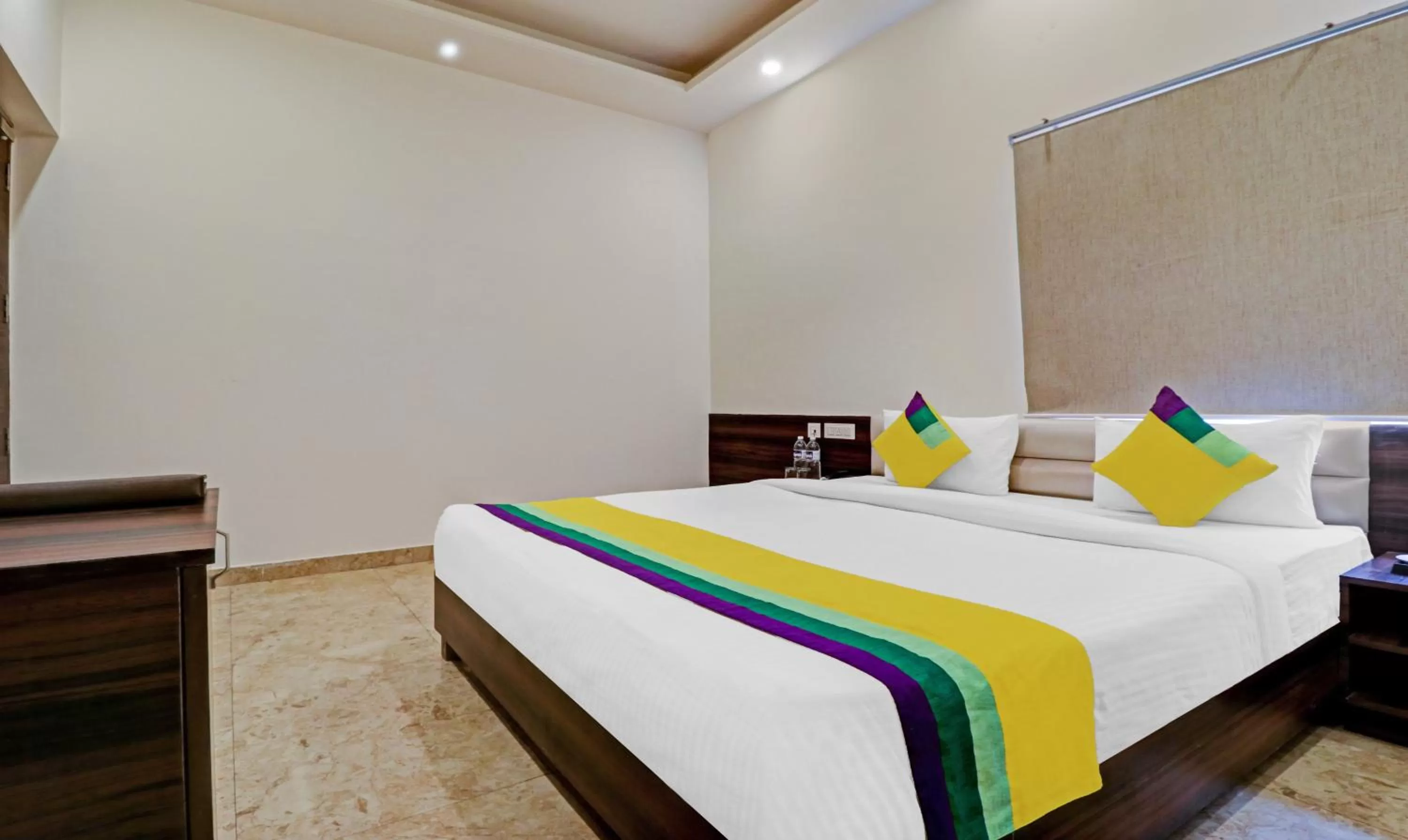 Bedroom, Bed in Itsy Hotels Jashan