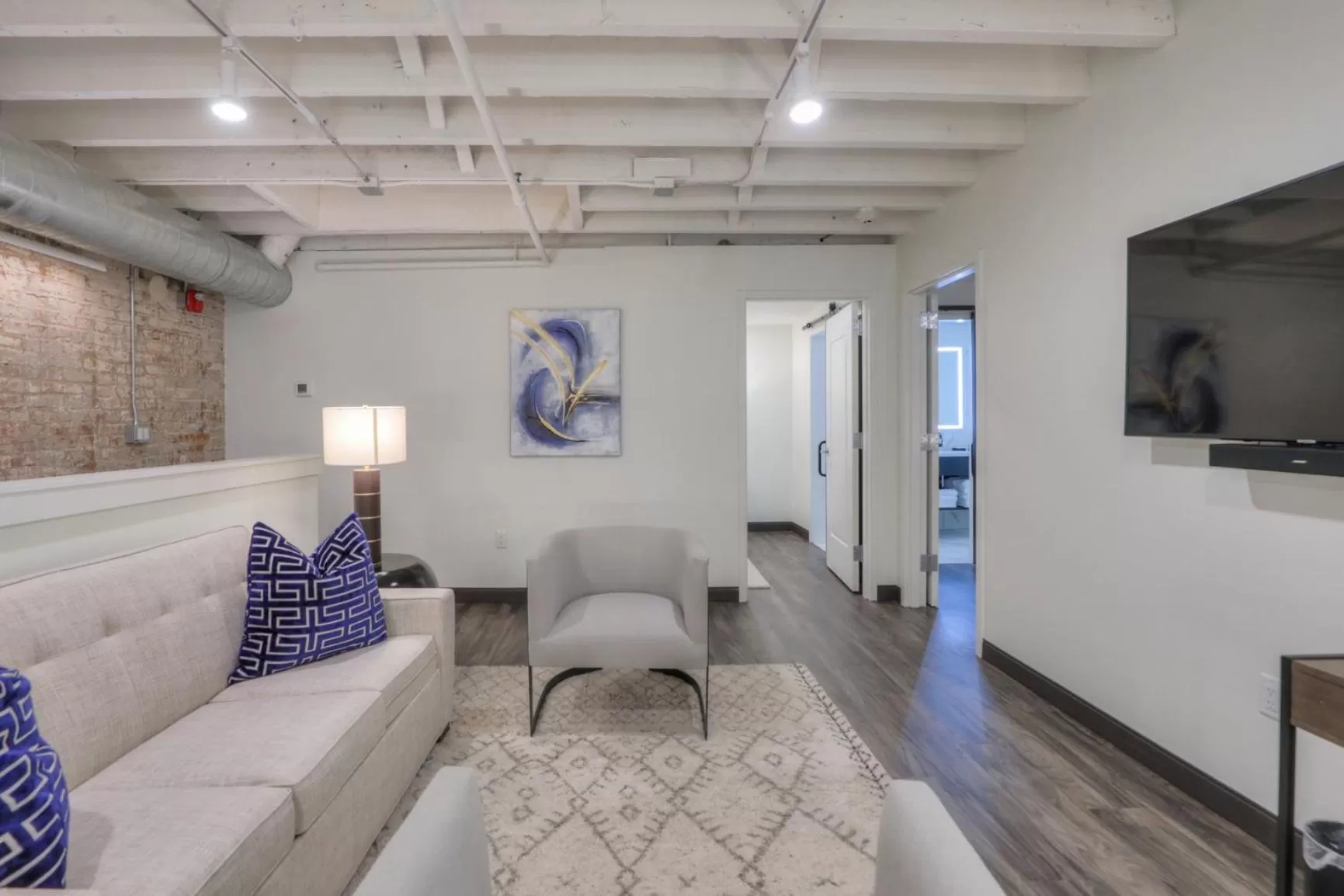 Seating area in Studio 154 Hotel